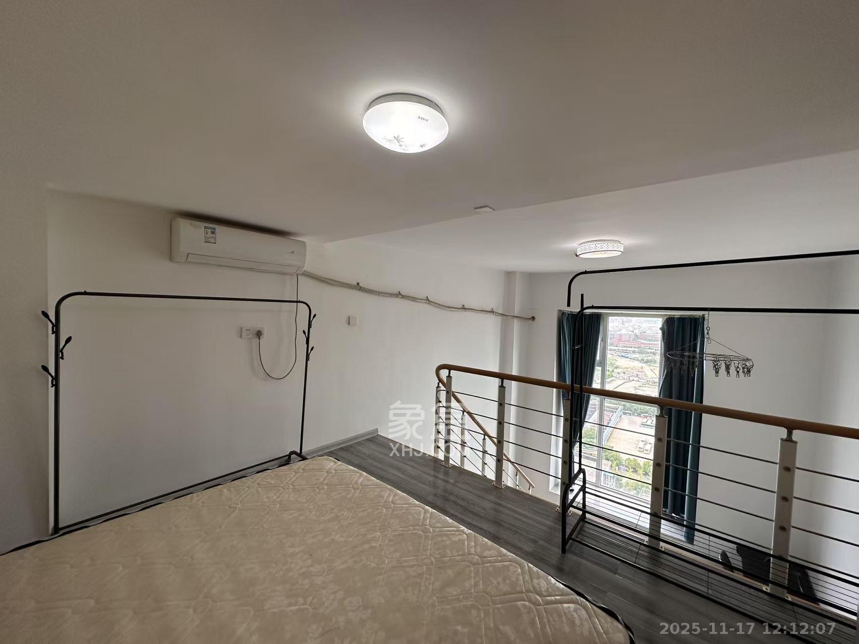 芙蓉万国城MOMA（卓越汇富苑）  1室1厅1卫    1500.0元/月室内图