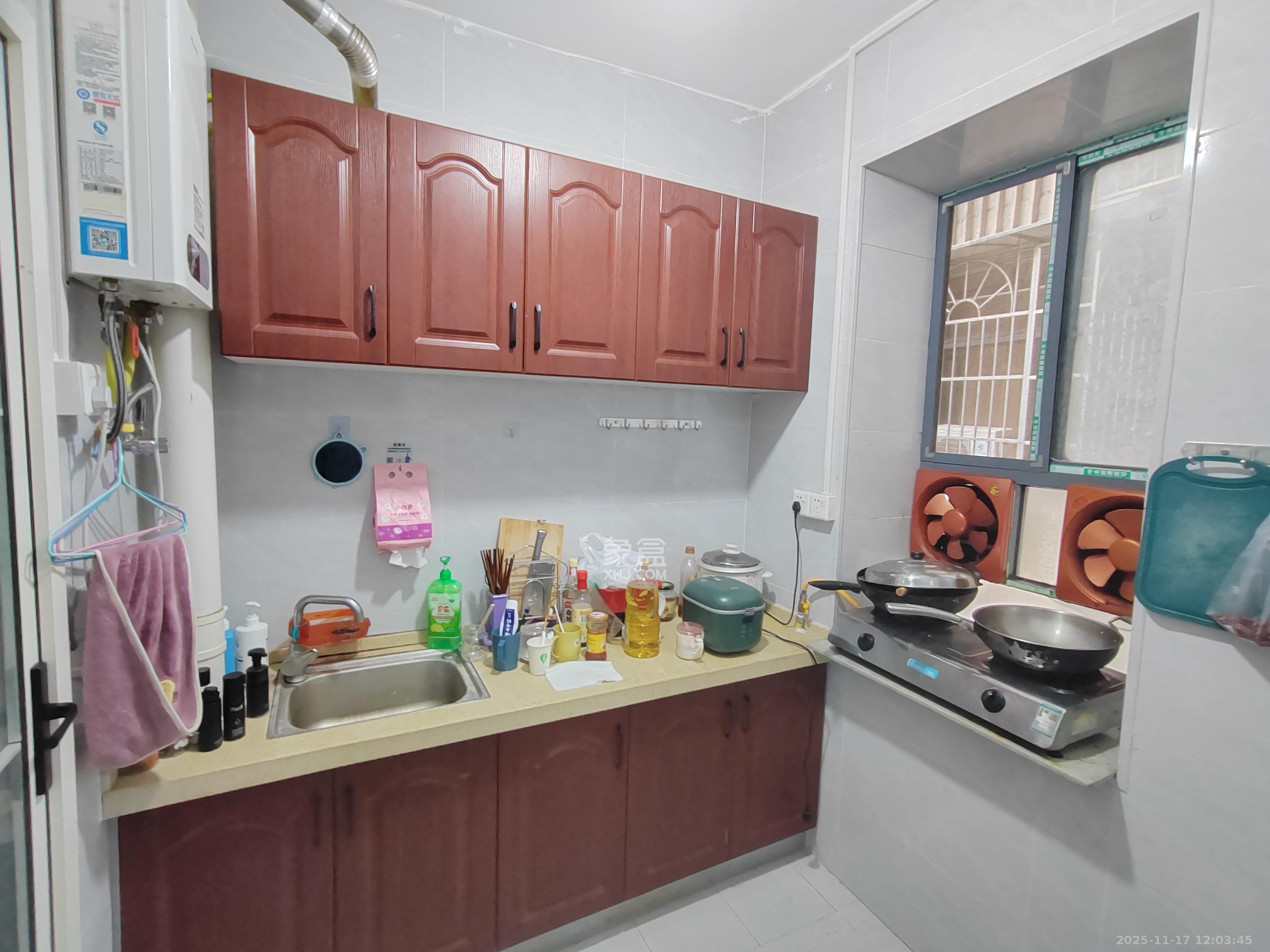 湖南省人民医院宿舍(织机街、东茅街) 2室1厅1卫 2500.0元/月 湖南省人民医院宿舍(织机街、东茅街) 2室1厅1卫 2500.0元/月室内图