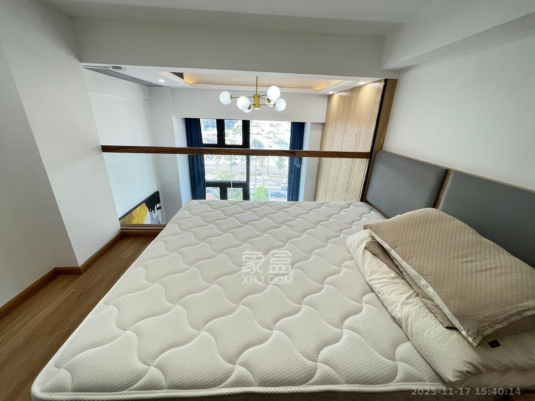 弘坤云寓  1室1厅1卫    2200.0元/月室内图