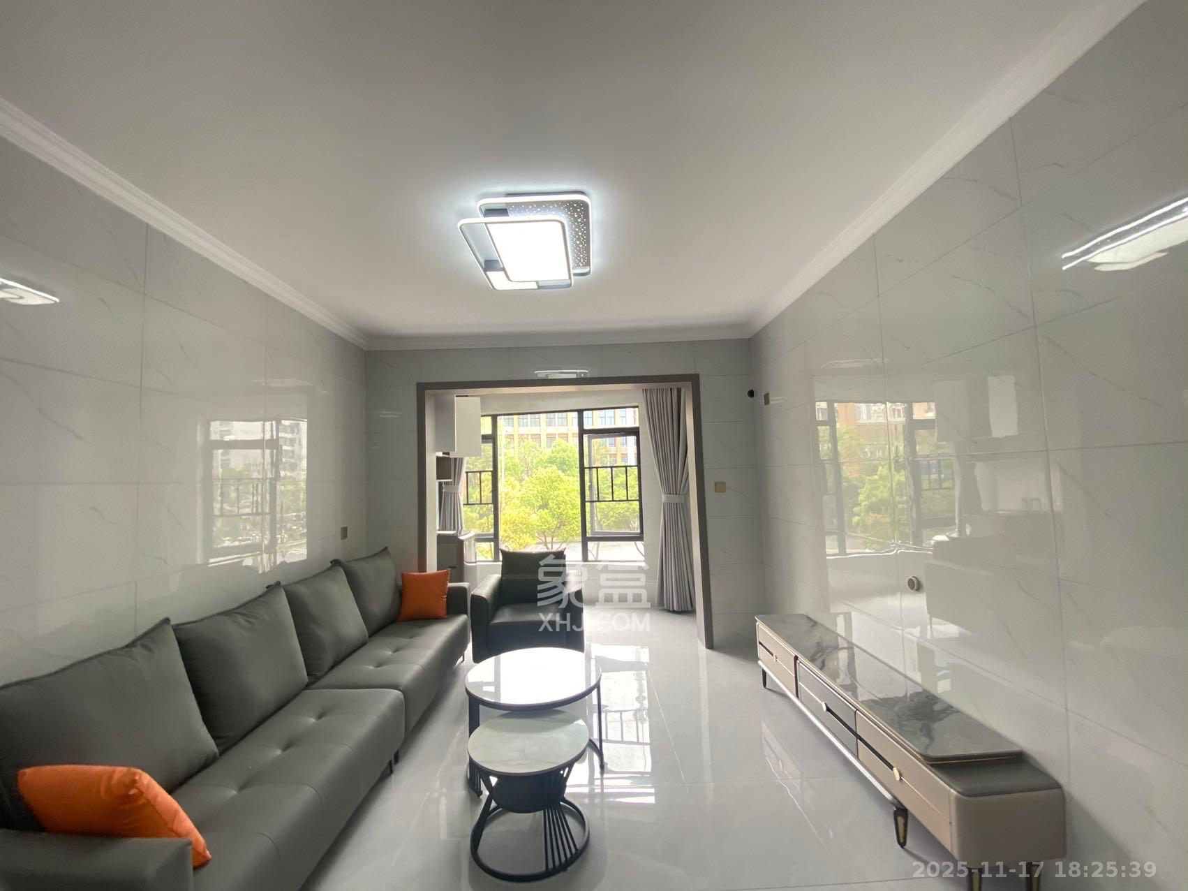 嘉雨东苑 2室1厅1卫 2600.0元/月 嘉雨东苑 2室1厅1卫 2600.0元/月室内图