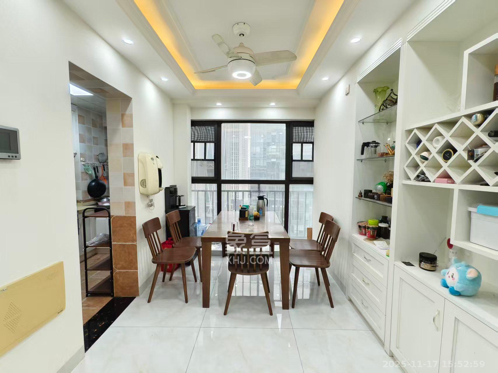 南山雍江汇（滨江国际新城）  3室2厅2卫    3600.0元/月室内图