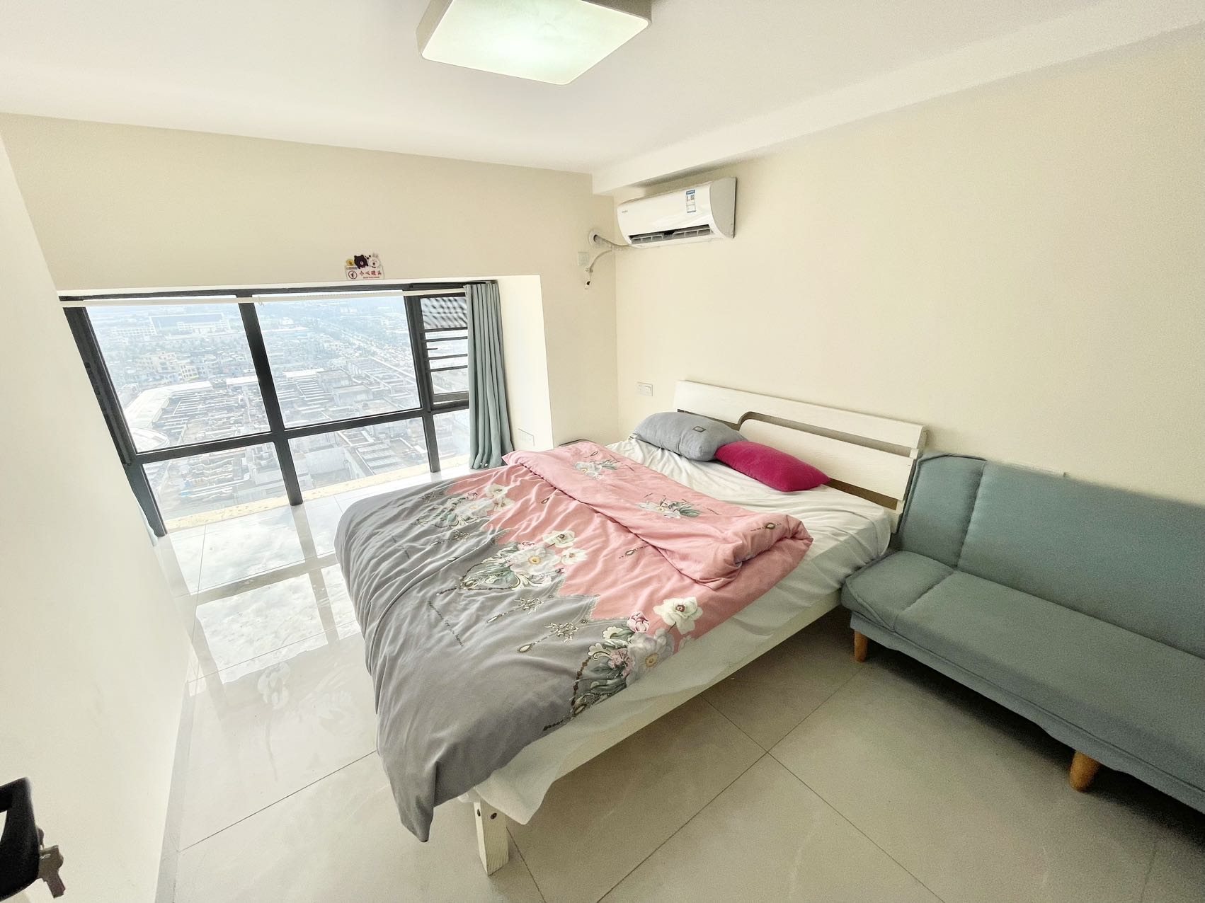 万达广场骏豪仕家（万达公馆）  2室2厅2卫    2200.0元/月室内图