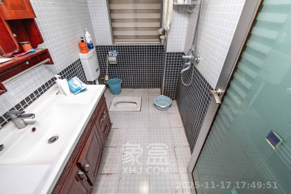 香雨一品  4室2厅2卫    3000.0元/月室内图