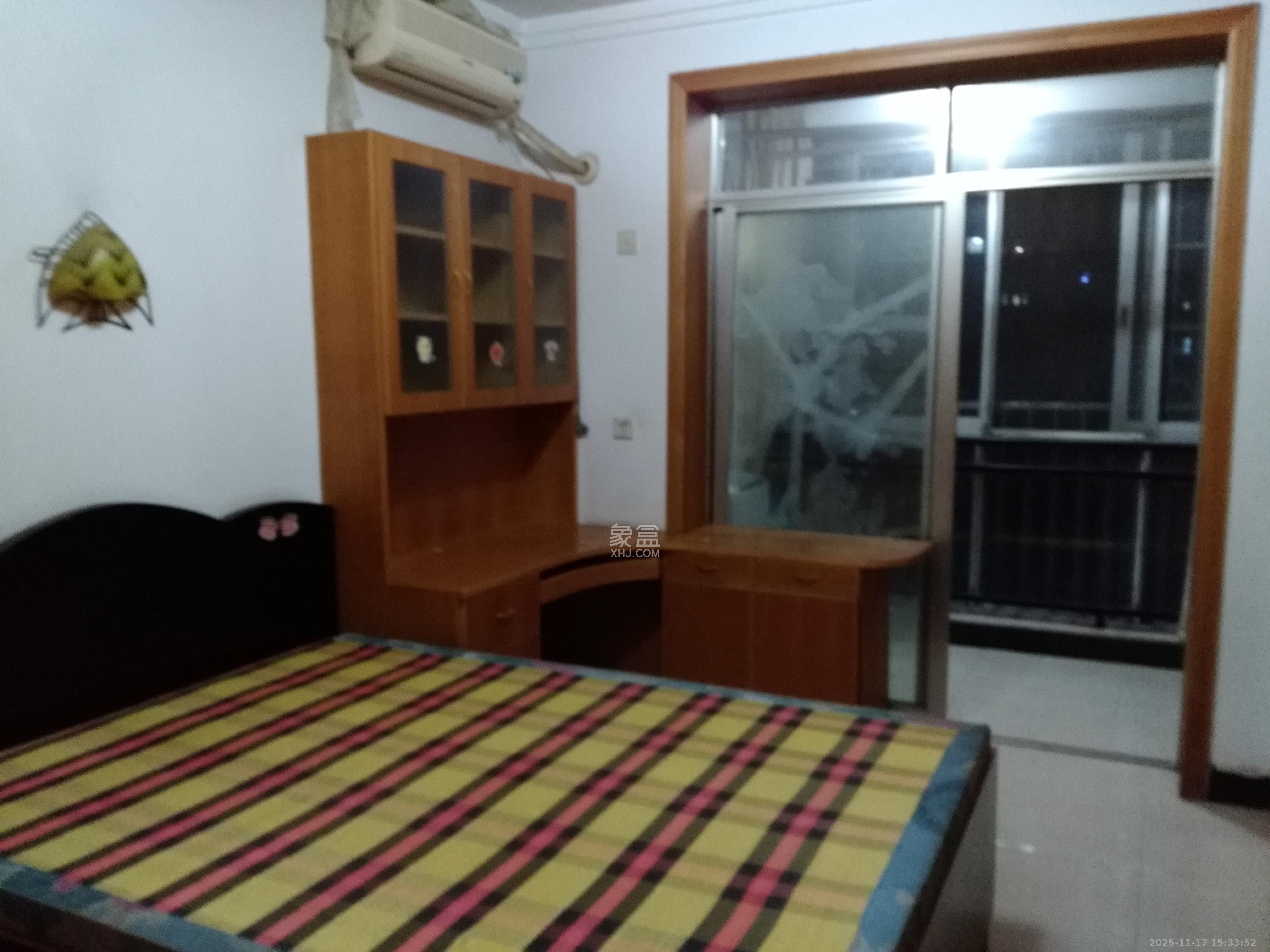 新星小区  2室2厅1卫    1300.0元/月室内图