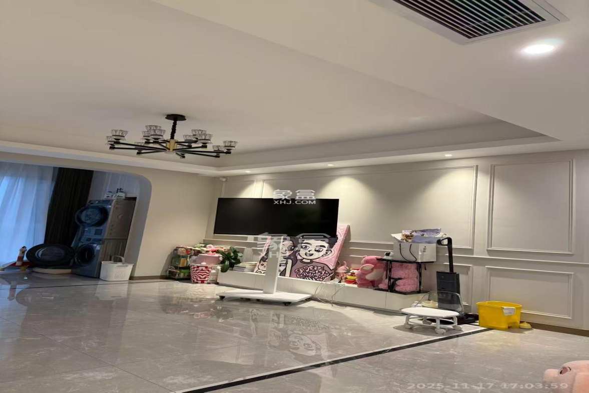 龙湖铂金中心(龙湖春江郦城) 3室2厅2卫 5600.0元/月 龙湖铂金中心(龙湖春江郦城) 3室2厅2卫 5600.0元/月室内图