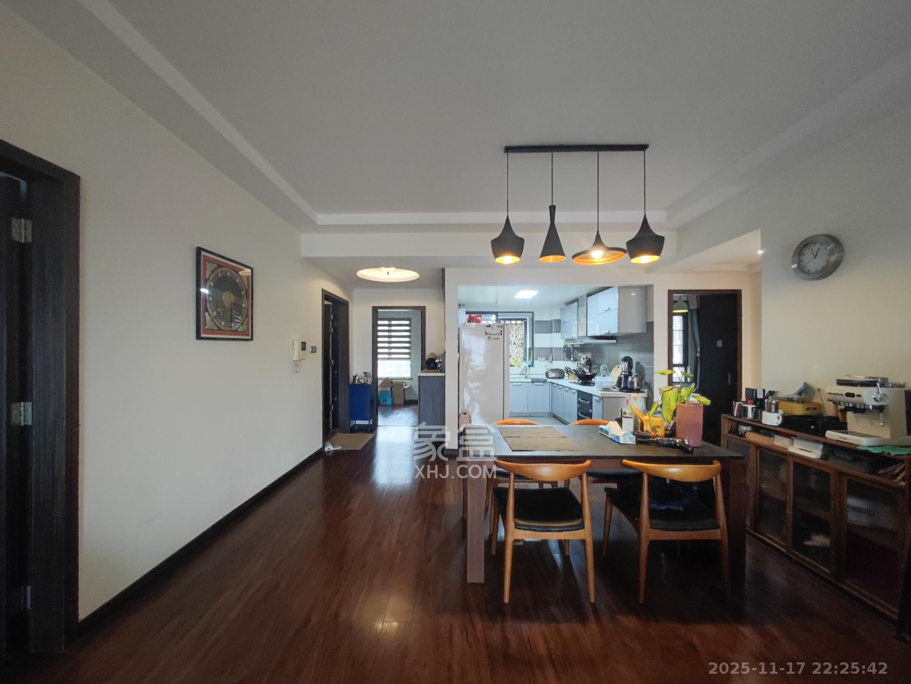 托斯卡纳洋房高层 4室2厅2卫 172.0万 托斯卡纳洋房高层 4室2厅2卫 172.0万其他