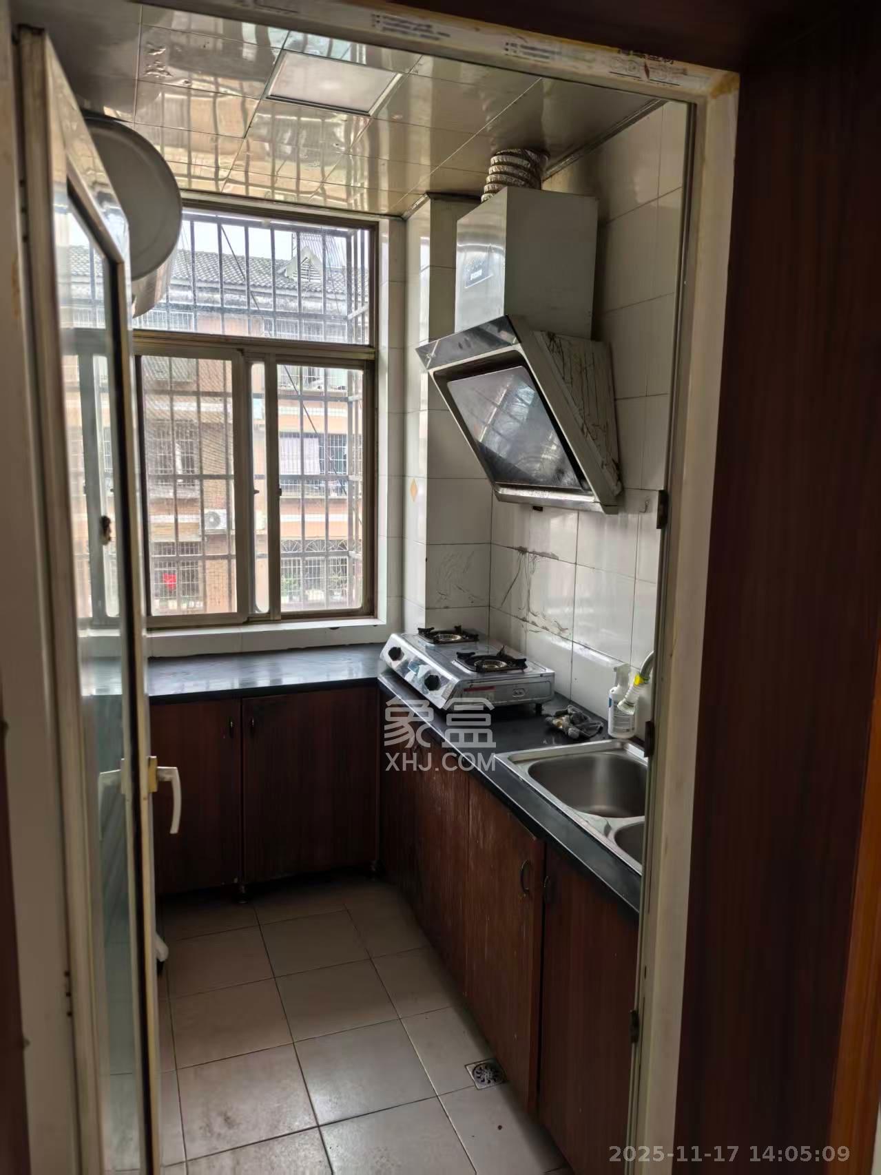 月湖安置小区(马栏山小区) 2室1厅1卫 1200.0元/月 月湖安置小区(马栏山小区) 2室1厅1卫 1200.0元/月室内图