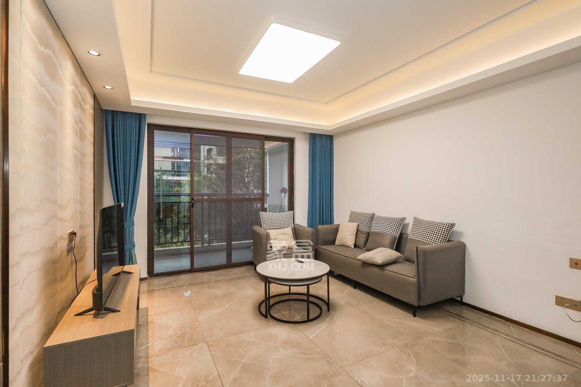 金茂建发泊悦  3室2厅2卫    160.0万