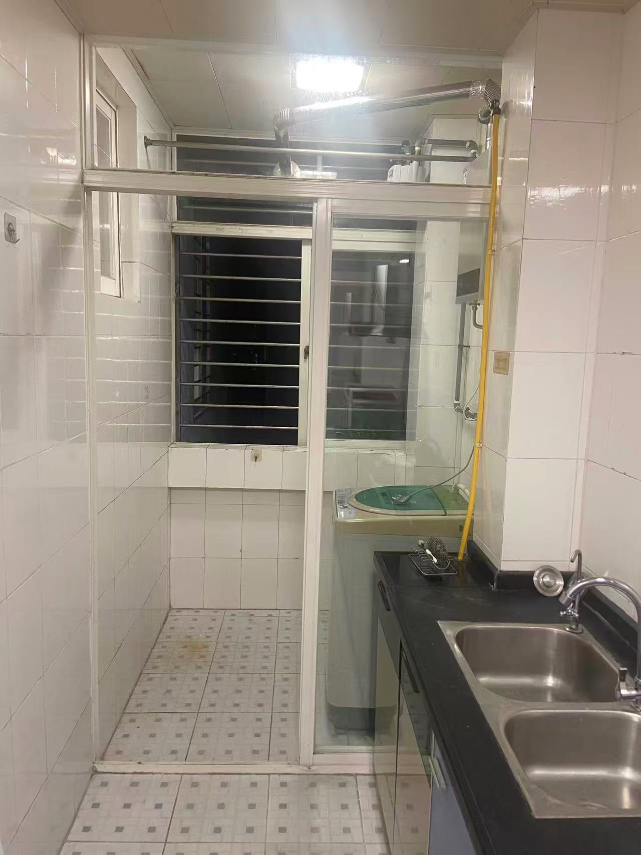 昌茂清华园 2室1厅1卫 2200.0元/月 昌茂清华园 2室1厅1卫 2200.0元/月室内图