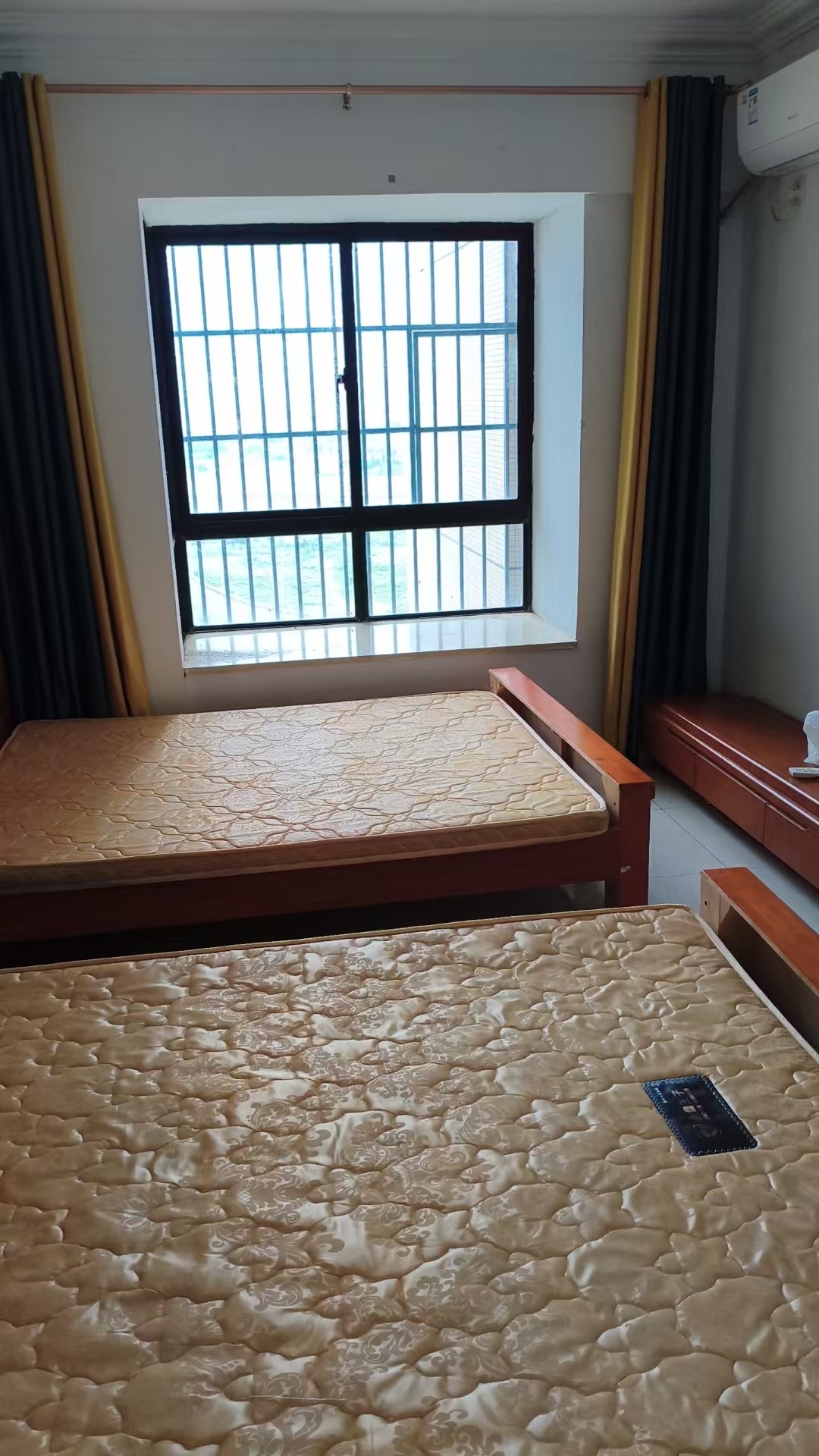 新海小区  5室0厅4卫    2000.0元/月室内图