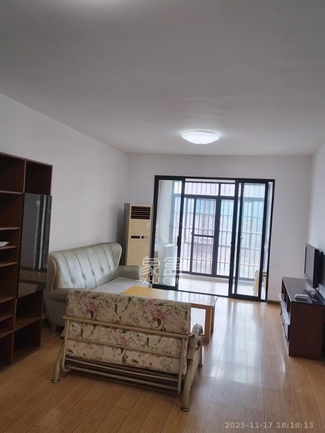 钱隆学府一、二期 3室1厅1卫 2200.0元/月 钱隆学府一、二期 3室1厅1卫 2200.0元/月室内图