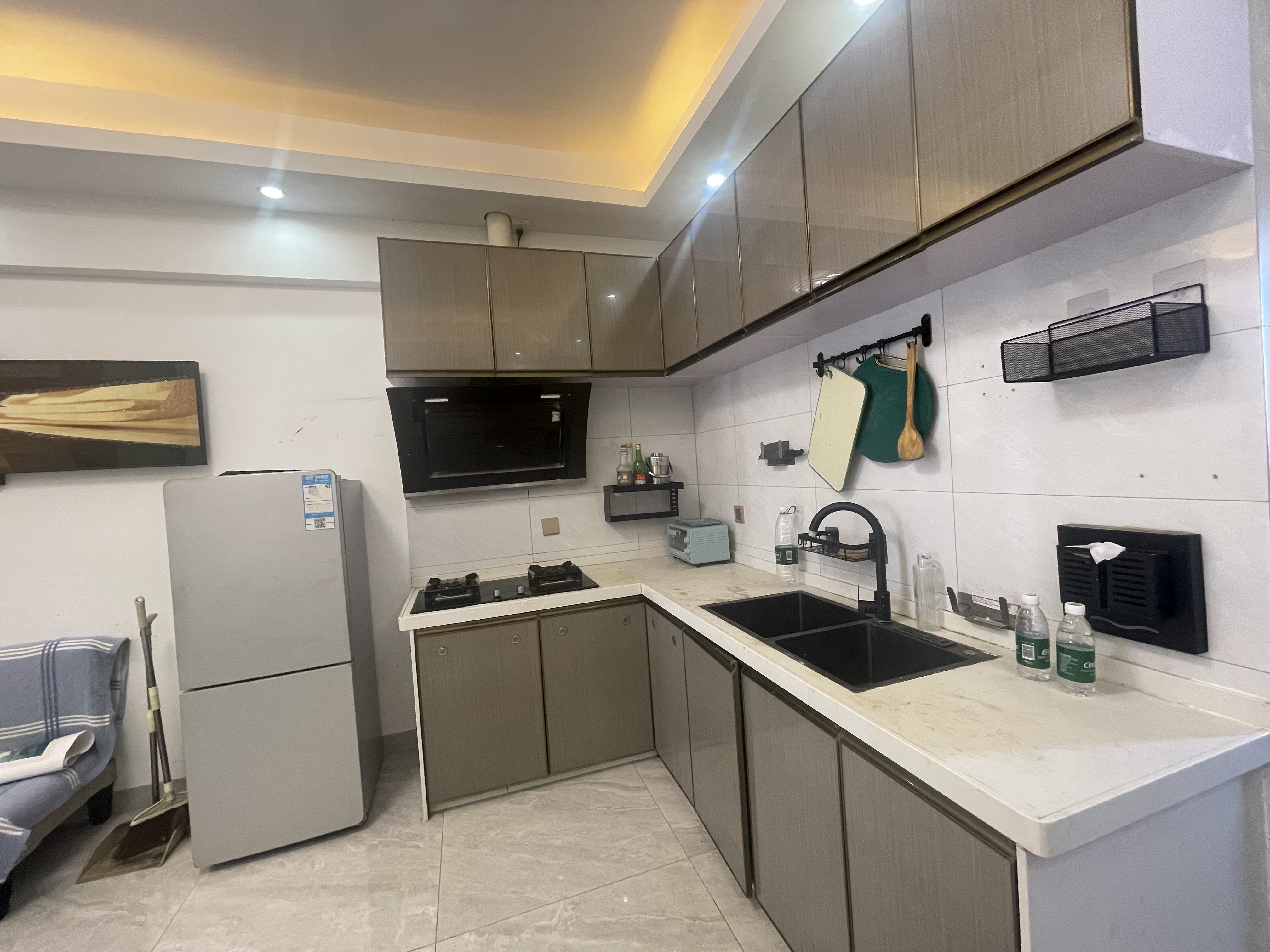 宝驹花园  1室1厅1卫    1800.0元/月室内图