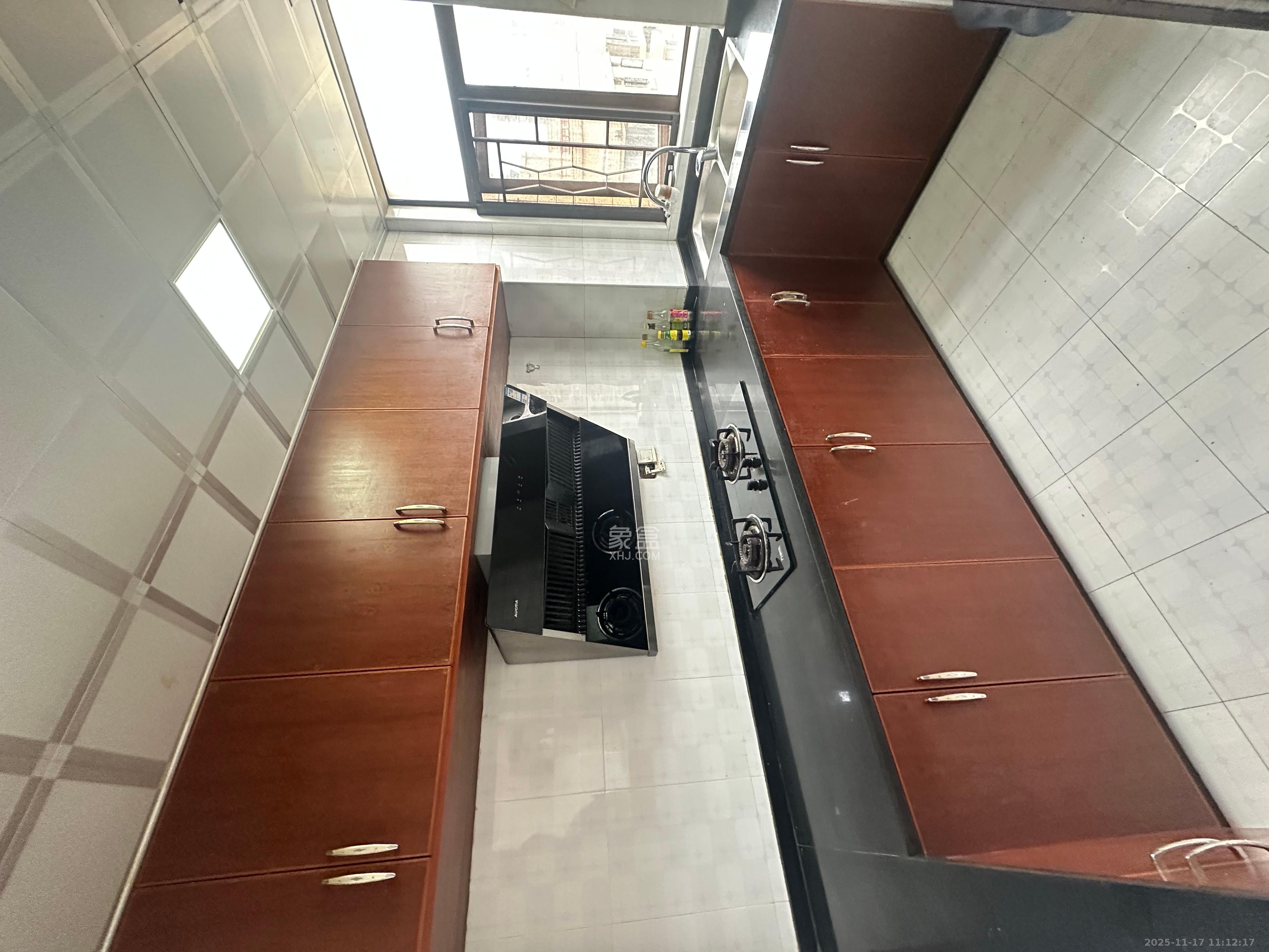 山语城二期 3室2厅1卫 1700.0元/月 山语城二期 3室2厅1卫 1700.0元/月室内图