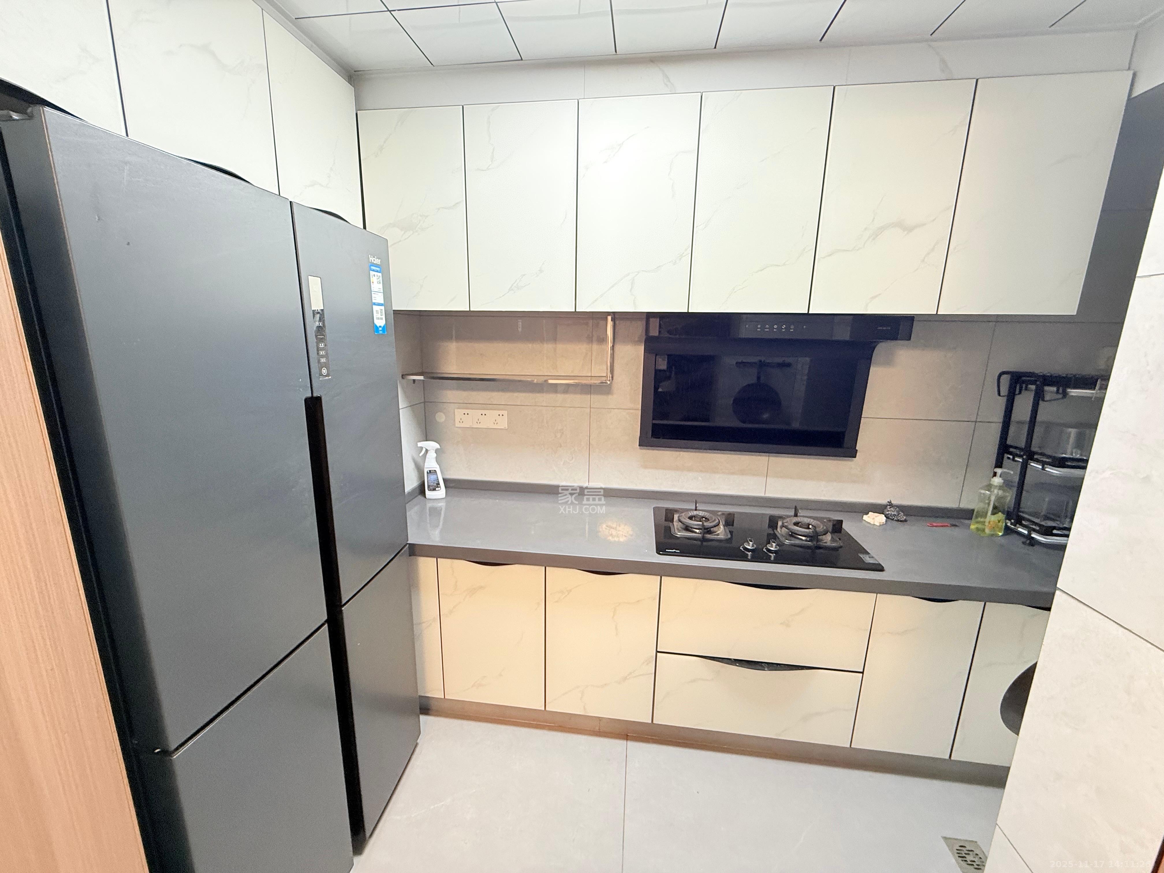 和润园三期  3室2厅2卫    2800.0元/月室内图