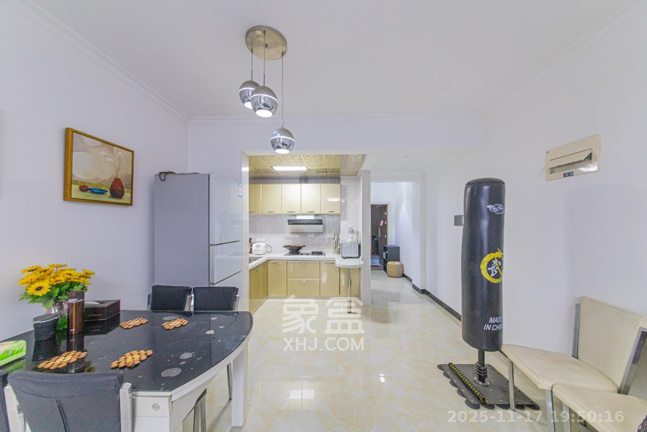 长城水郡  3室2厅1卫    2200.0元/月室内图