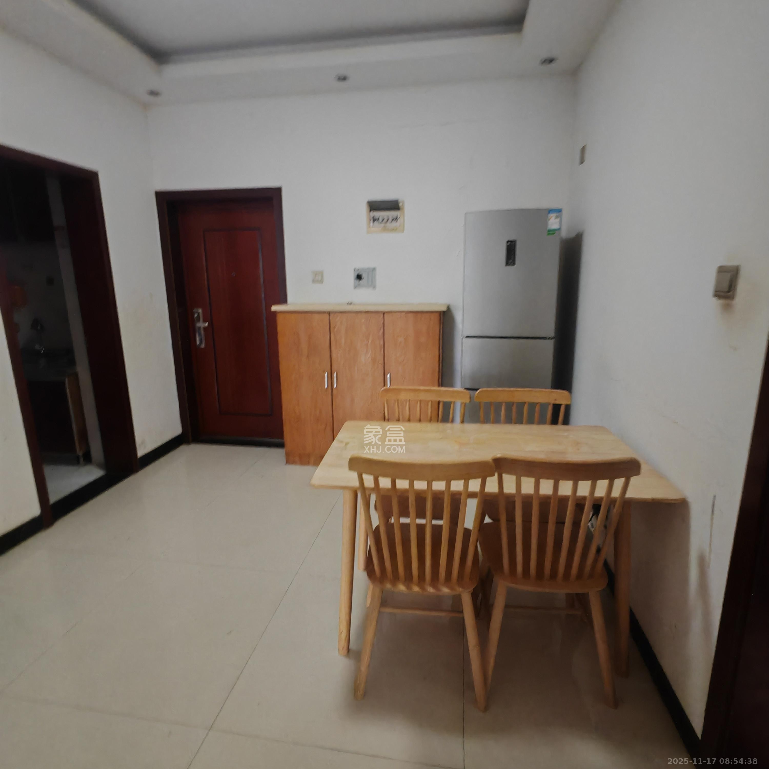 洋湖景园  2室1厅1卫    2000.0元/月室内图