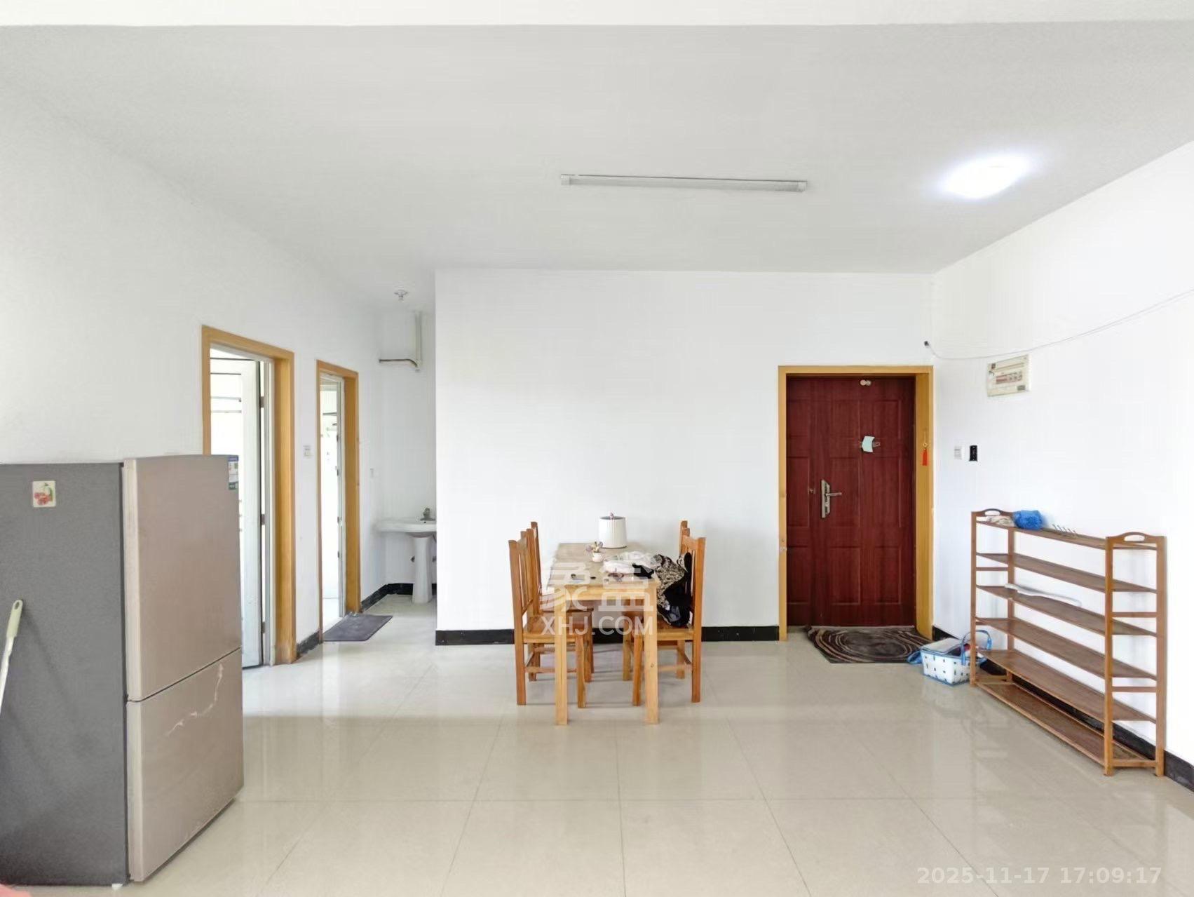 共和世家  1室2厅1卫    2600.0元/月室内图