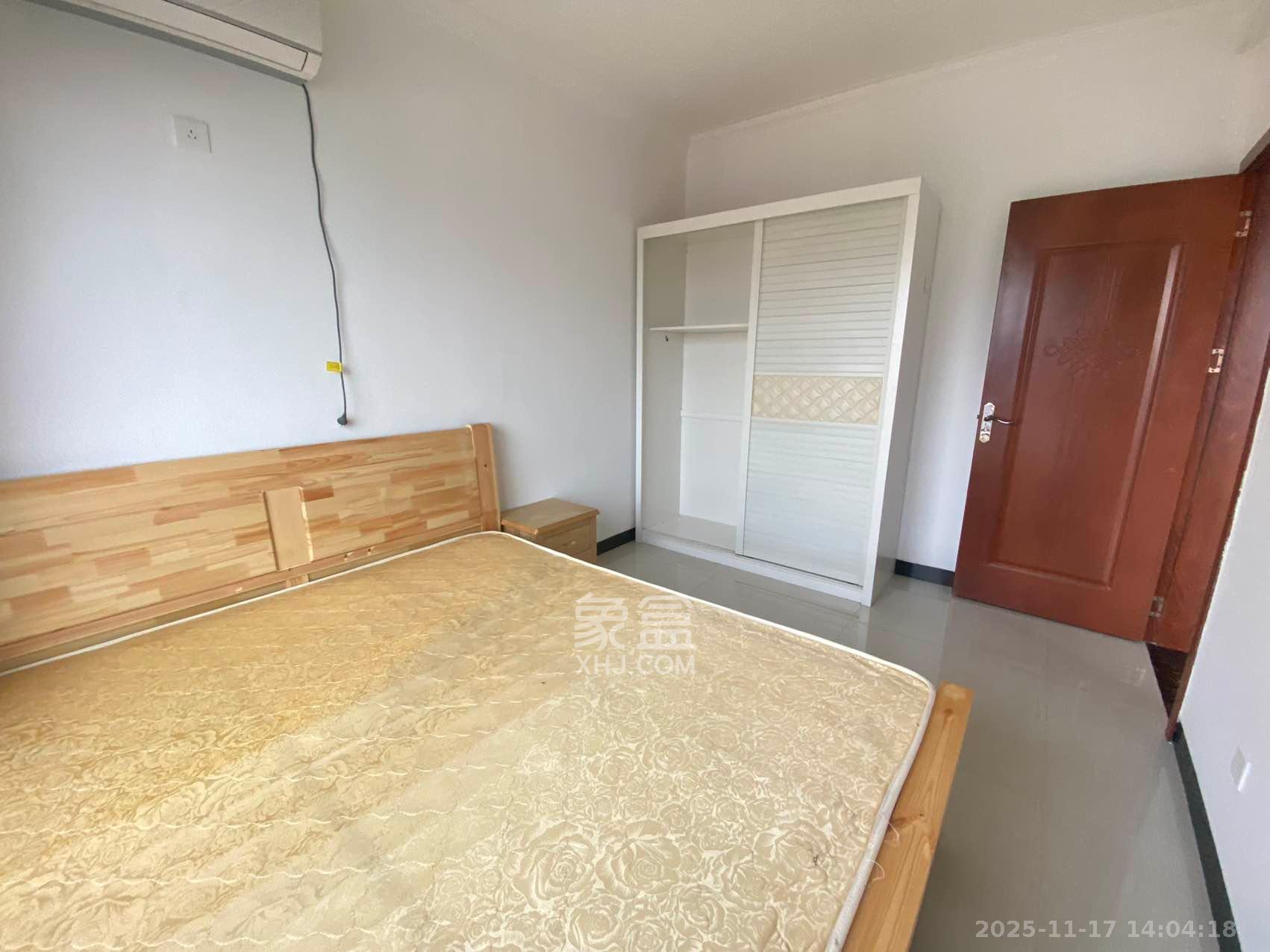 达美D6区  2室2厅1卫    2400.0元/月室内图