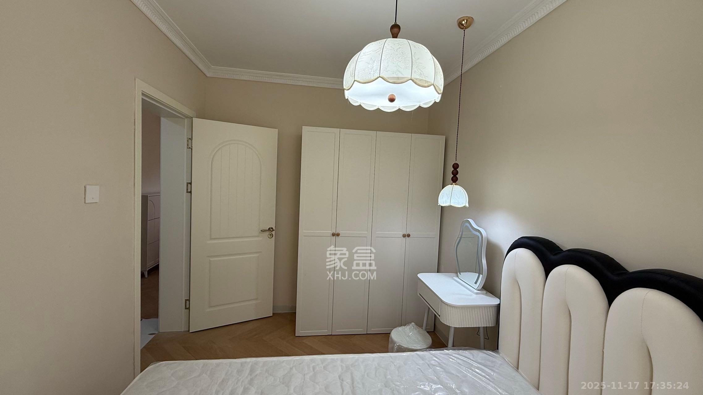 晨兴家园  2室1厅1卫    3200.0元/月室内图