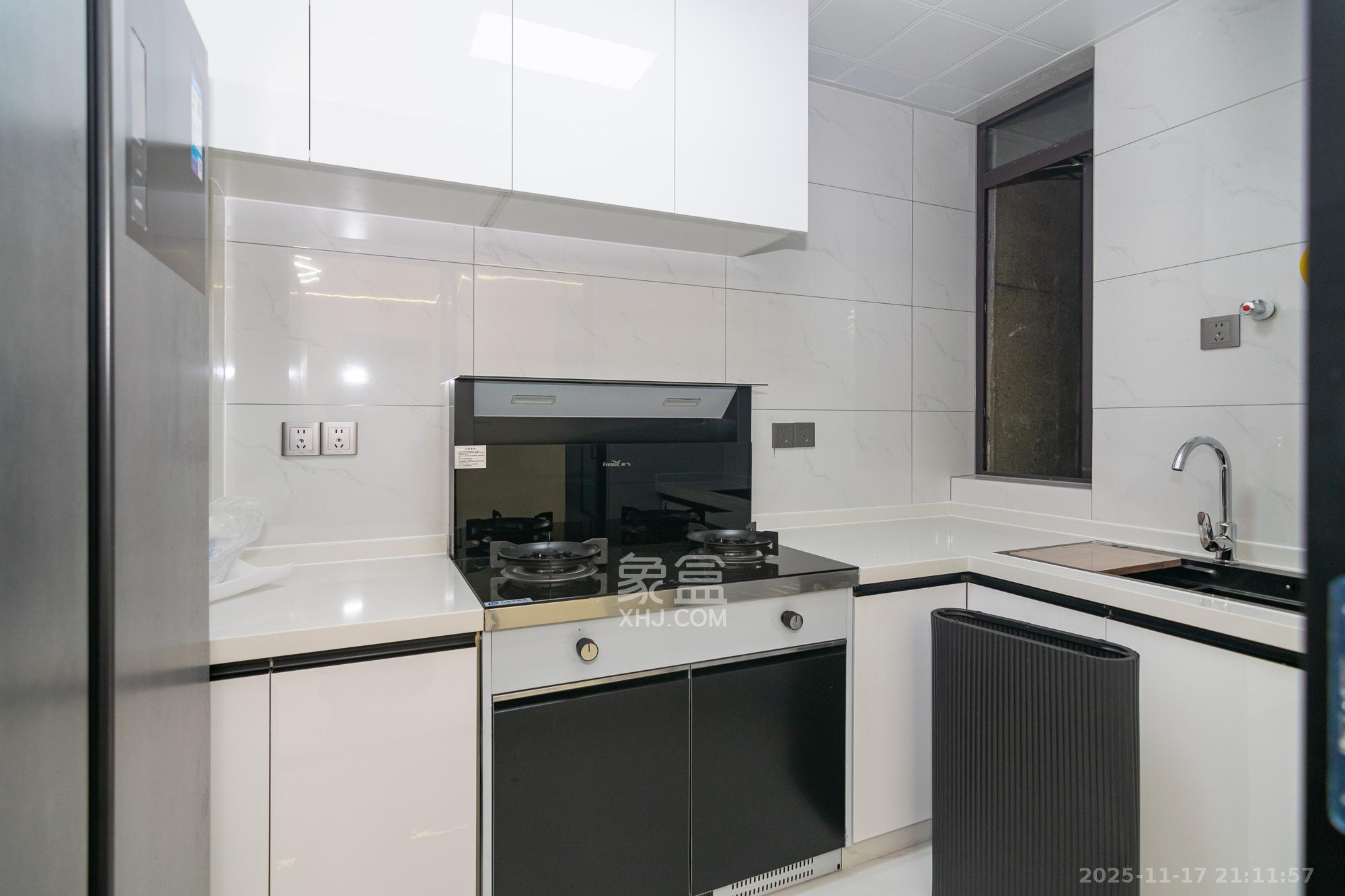 金地三千府(金地湖山樾、金地自在城) 3室2厅1卫 58.0万 金地三千府(金地湖山樾、金地自在城) 3室2厅1卫 58.0万其他