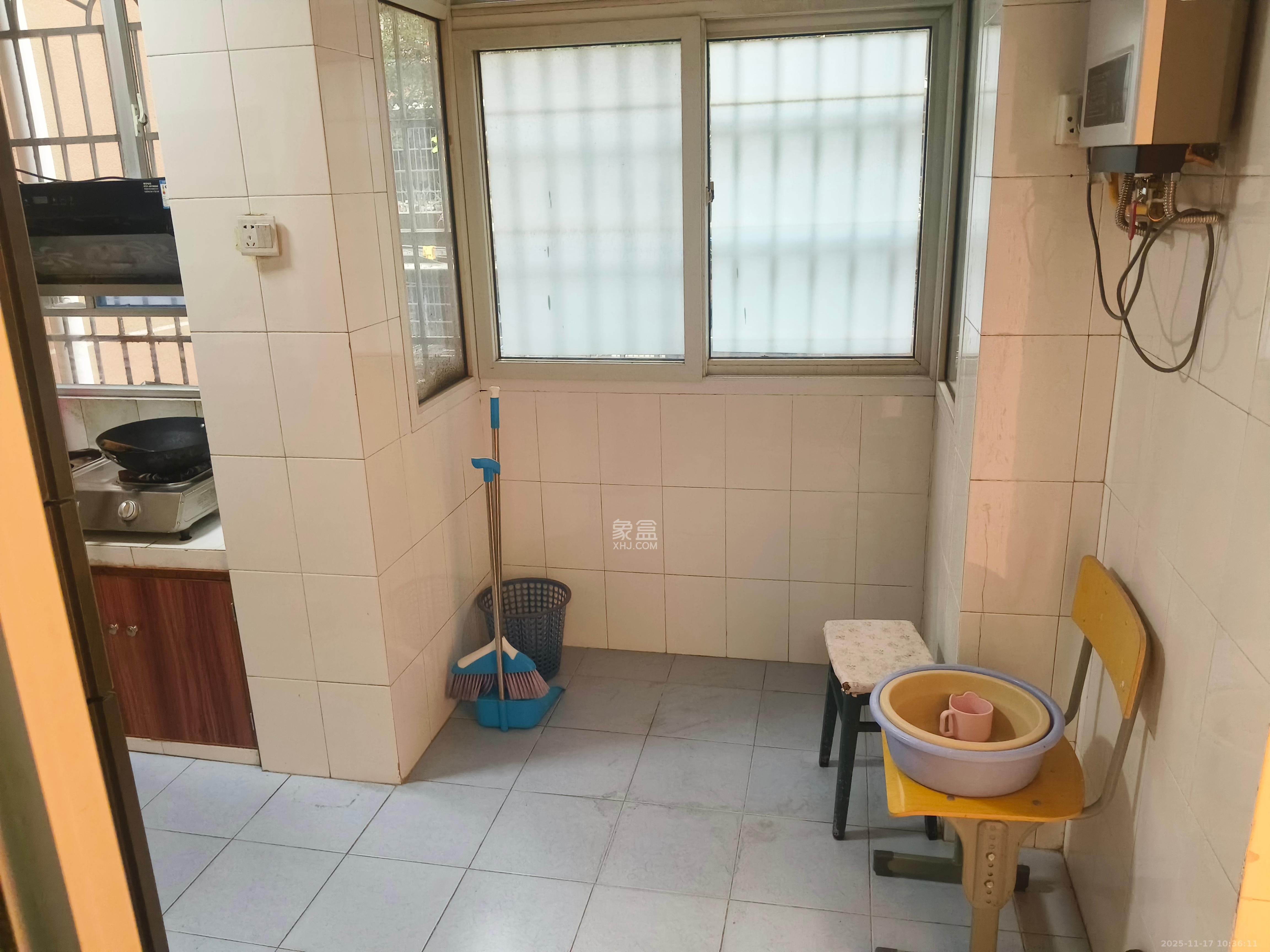 开发公司宿舍 2室1厅1卫 1800.0元/月 开发公司宿舍 2室1厅1卫 1800.0元/月室内图