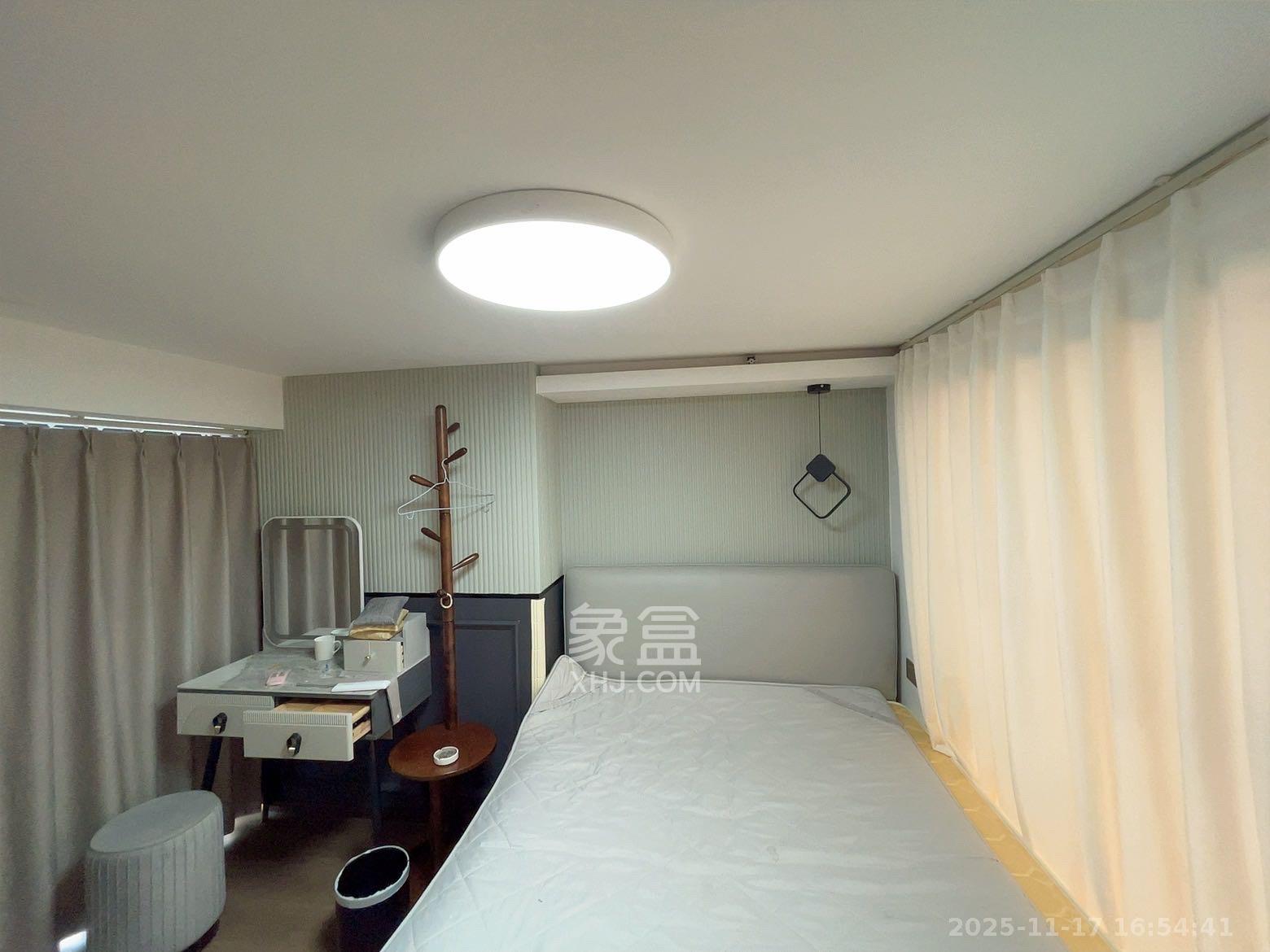 越秀悦湖台  1室0厅0卫    2100.0元/月室内图