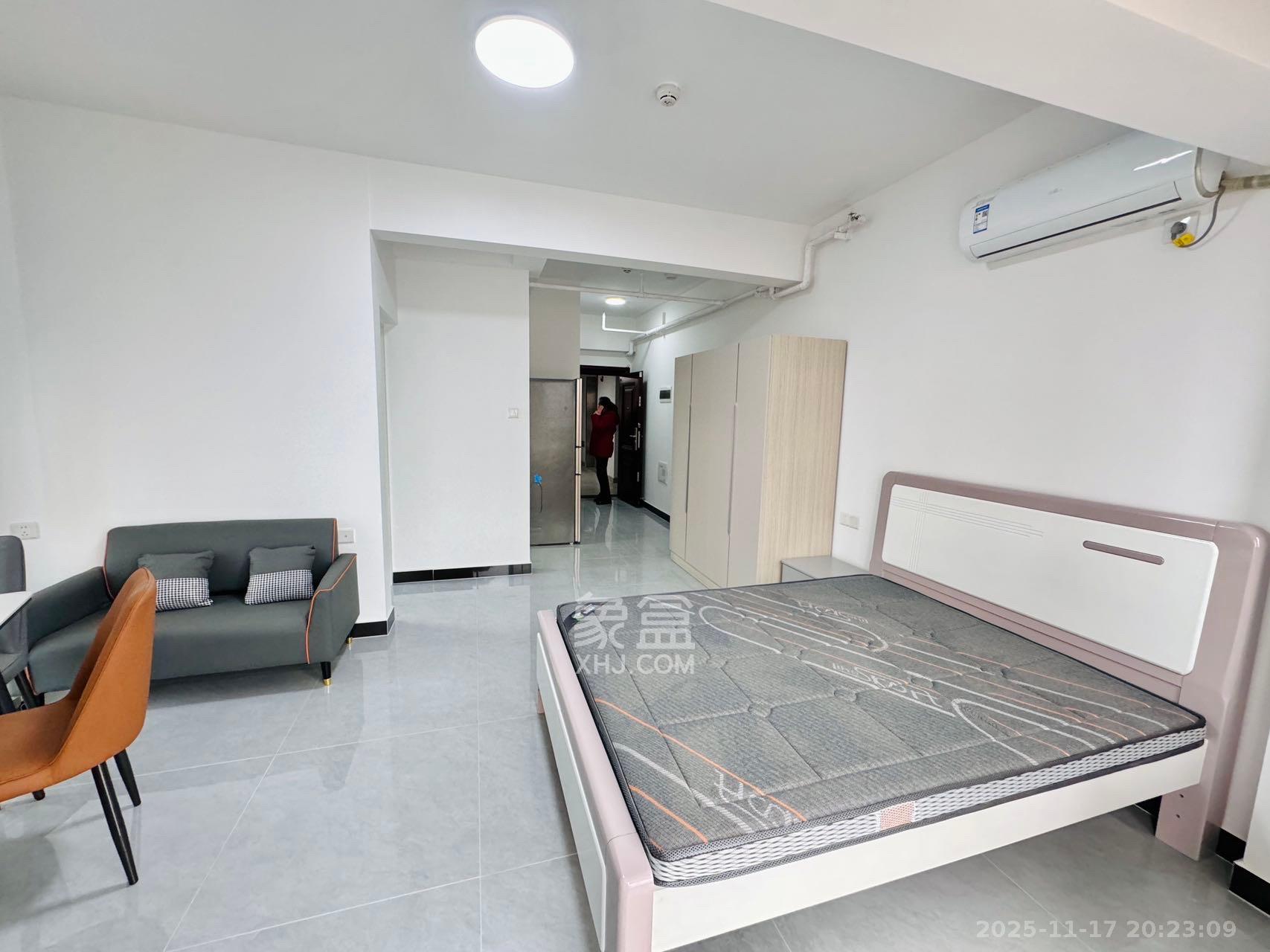 莲馨苑  1室1厅1卫    1400.0元/月室内图