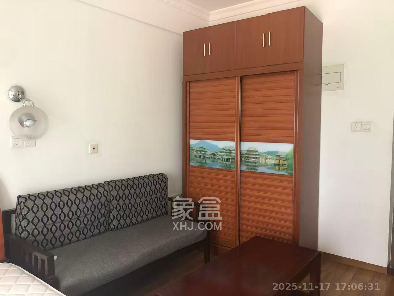 恒基凯旋门一二期  1室2厅1卫    1000.0元/月室内图