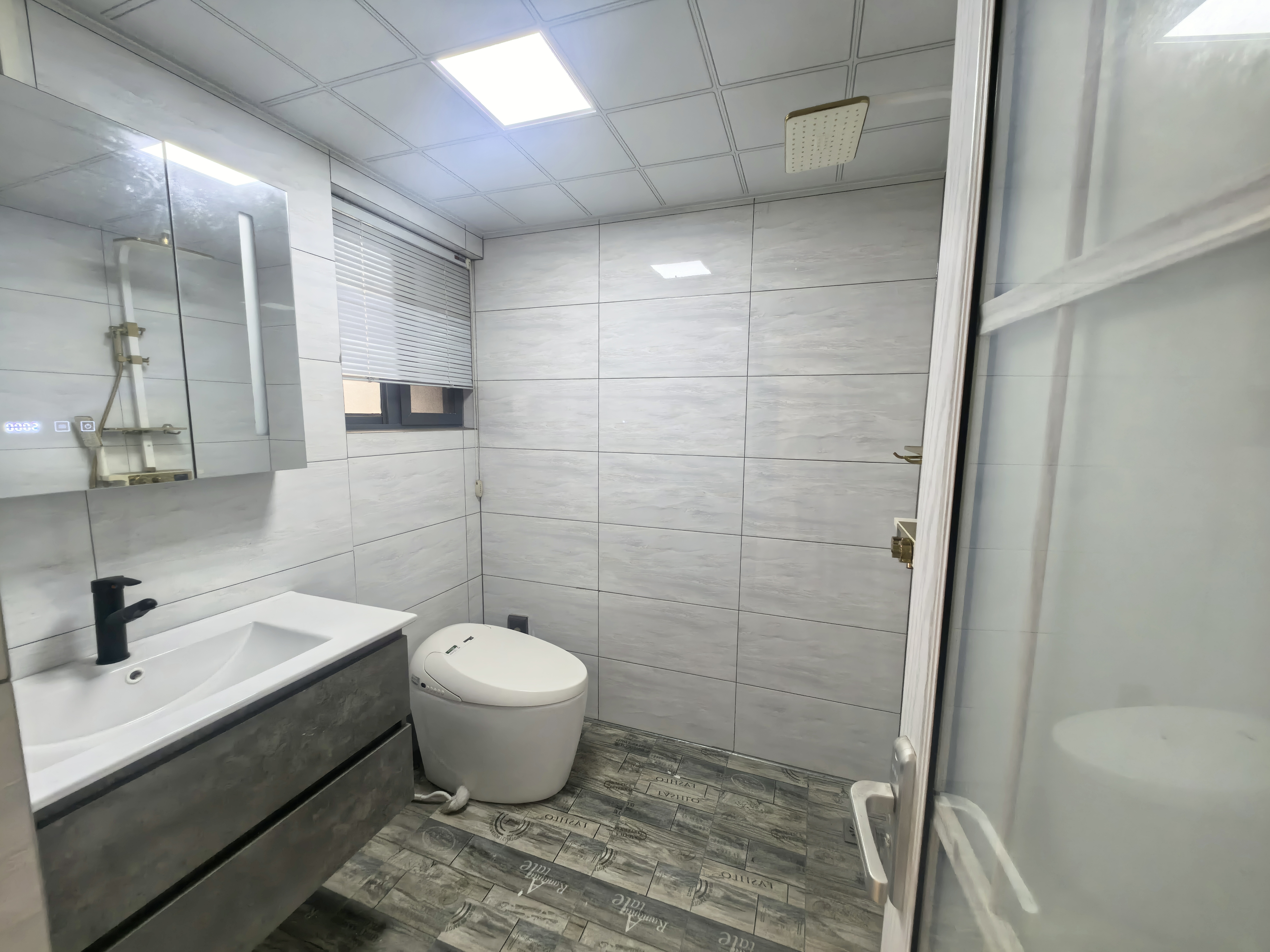 祥和家园  3室2厅2卫    3800.0元/月室内图