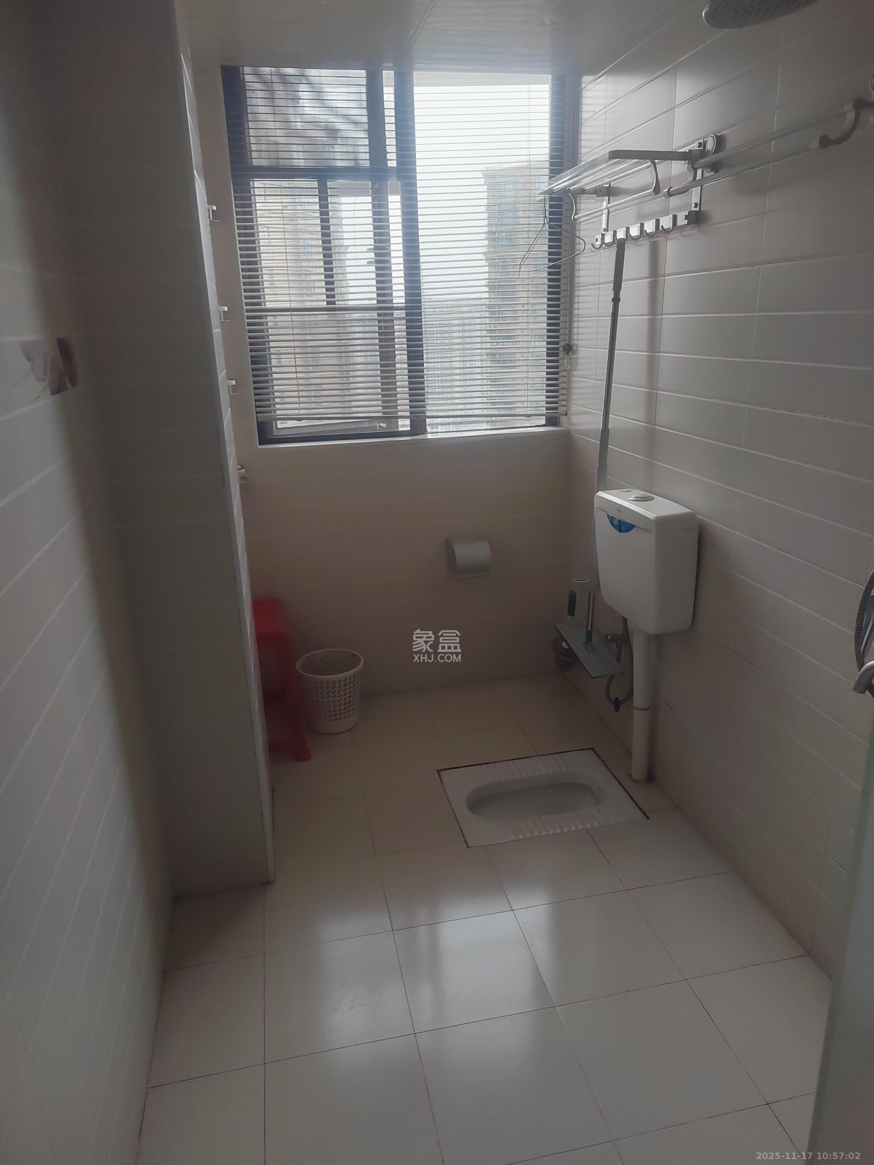 湘域熙岸  4室2厅1卫    3000.0元/月室内图