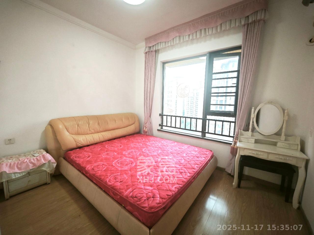 珠江郦城薰衣道  3室2厅1卫    2300.0元/月室内图