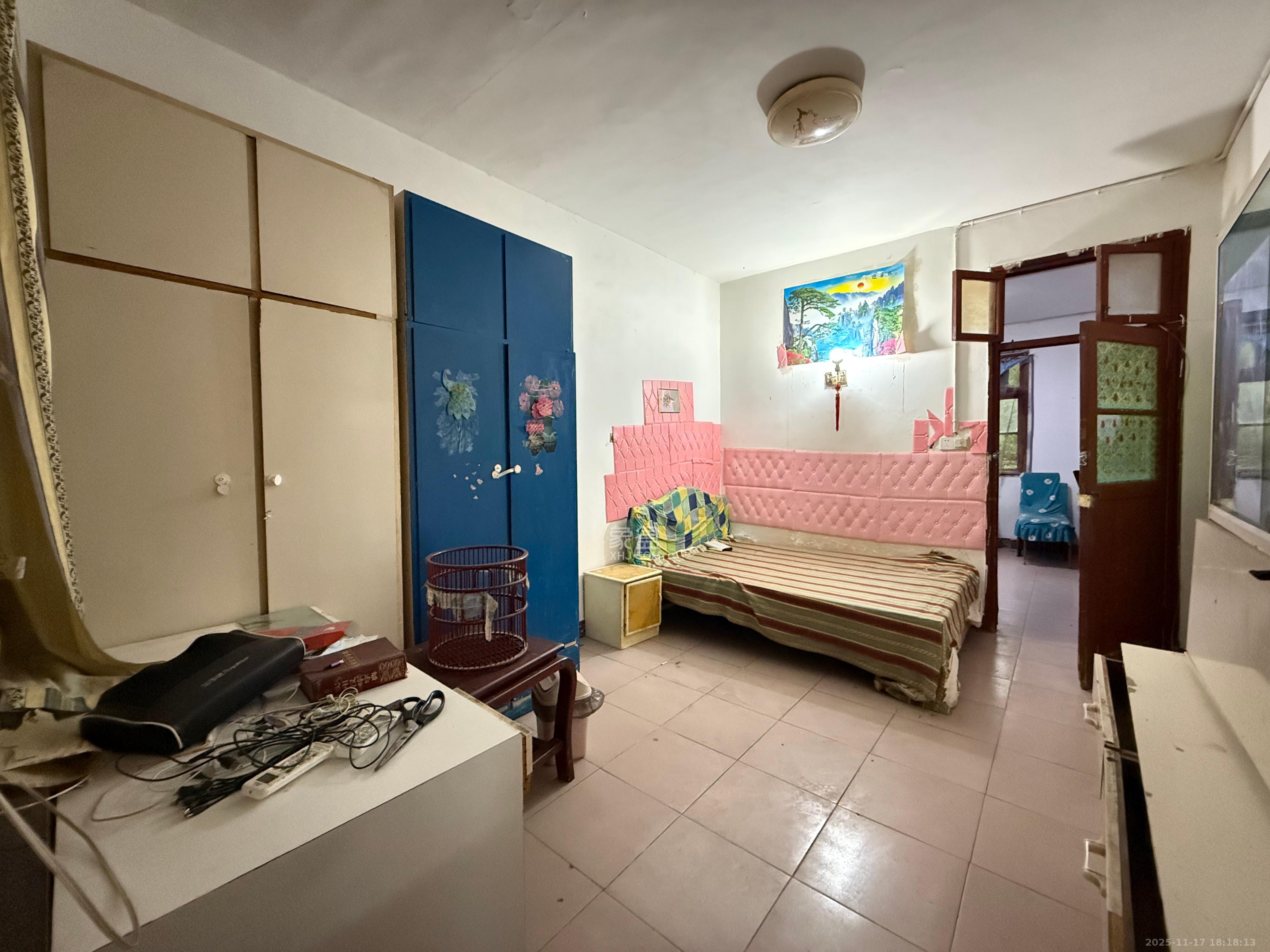 人民新村  3室1厅2卫    1500.0元/月