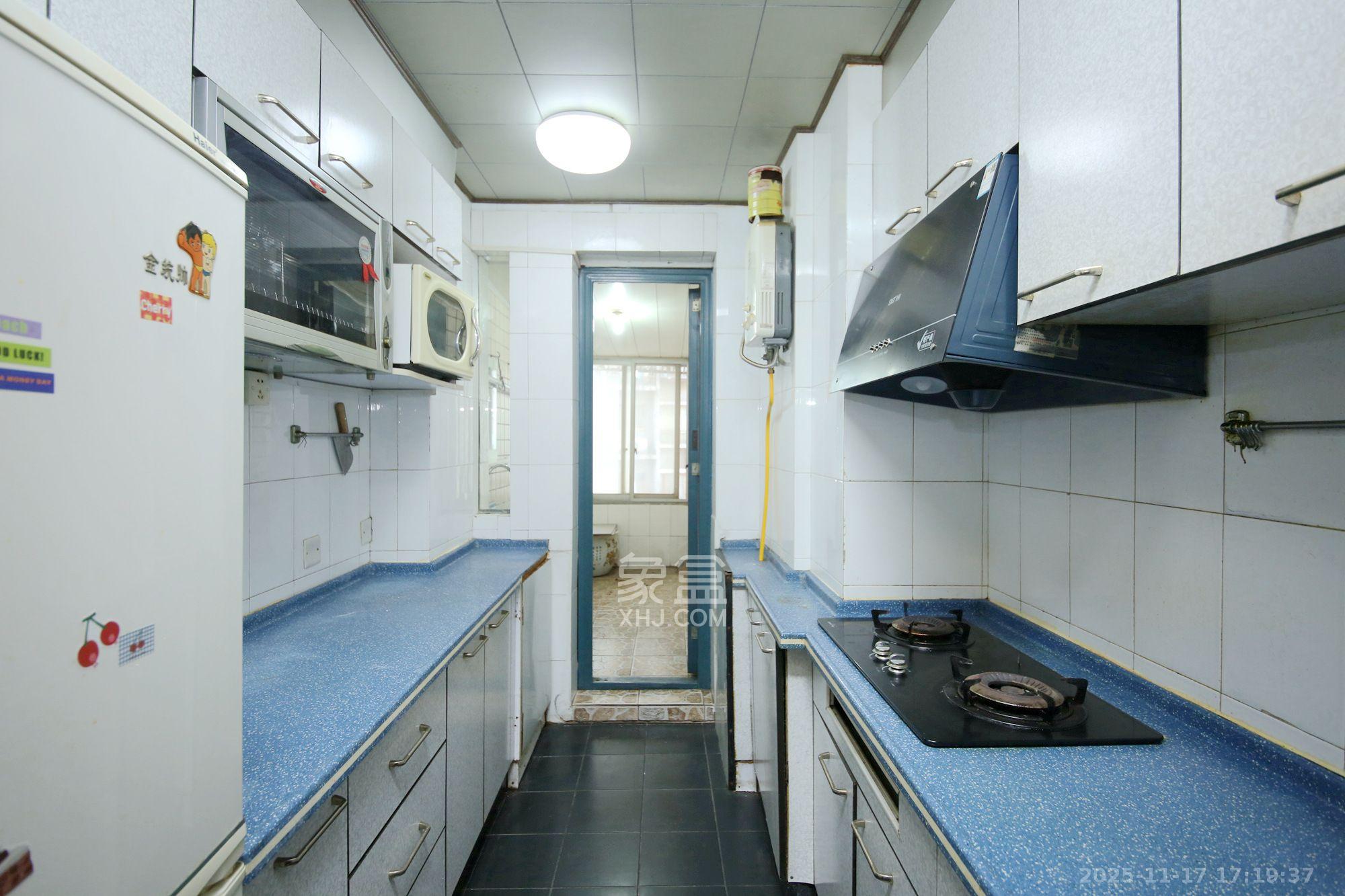 富兴金地大厦  2室2厅1卫    2500.0元/月室内图