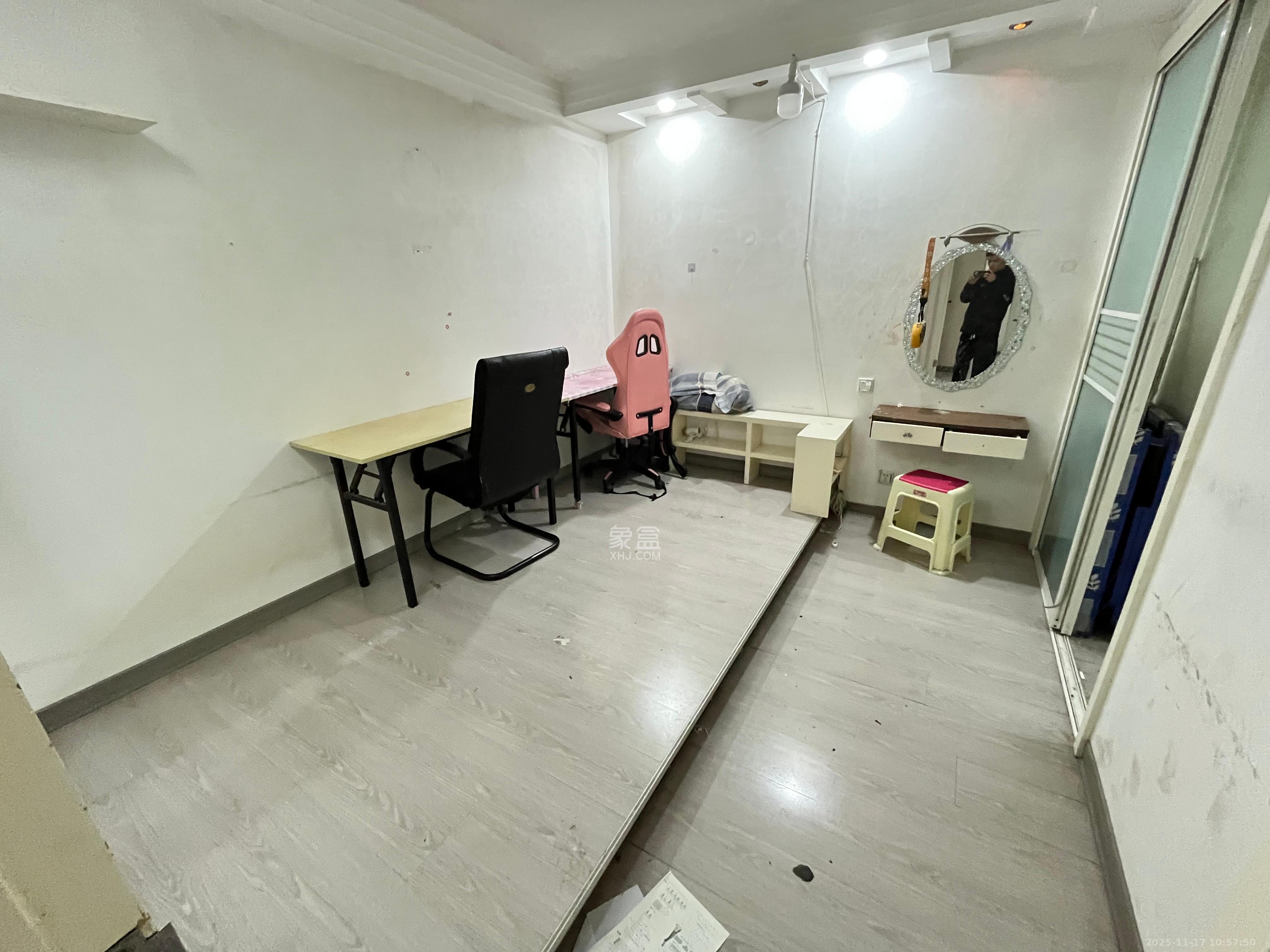 麻园湾测试所  3室1厅1卫    2000.0元/月室内图