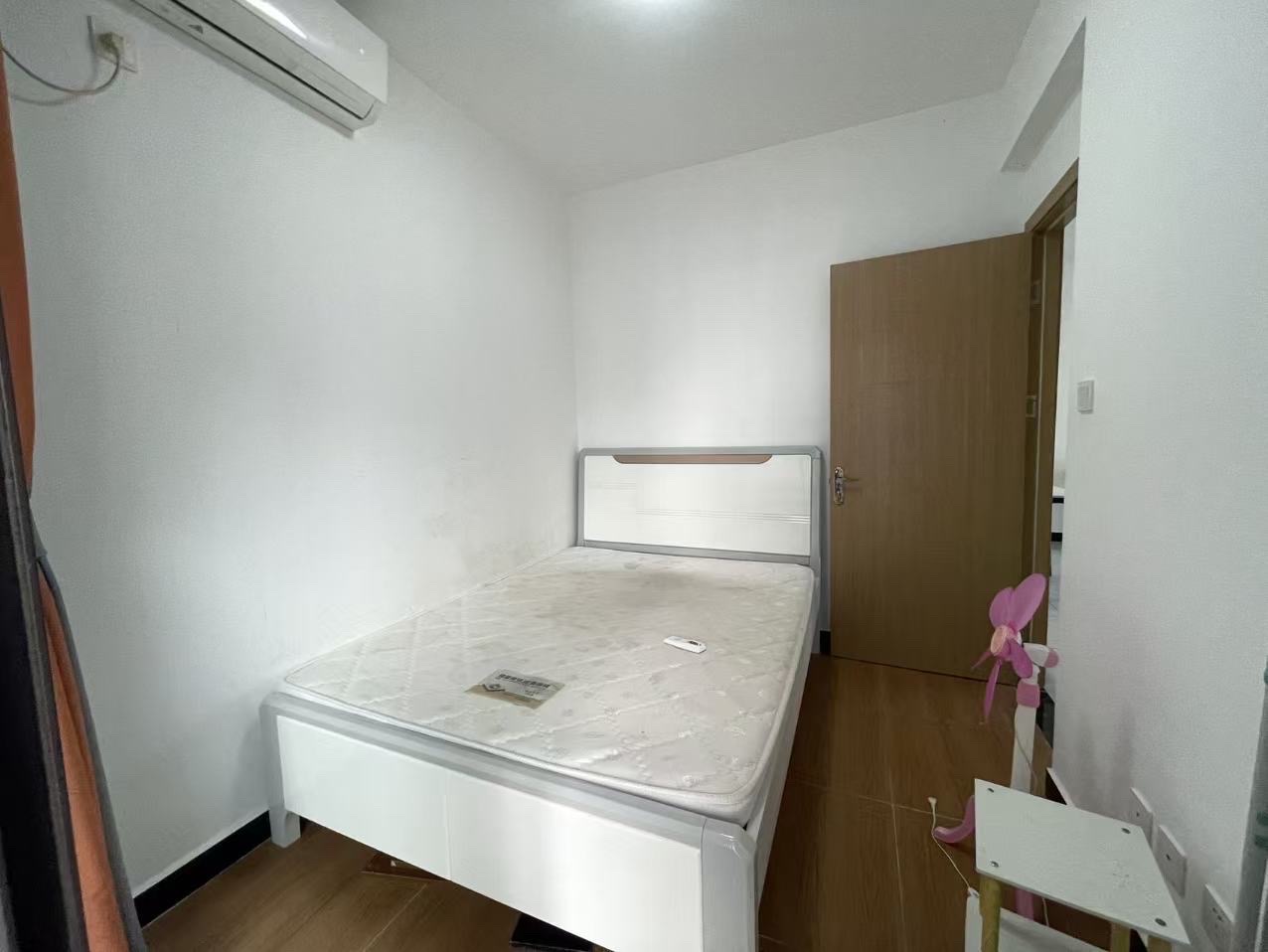 坡博家园四区 2室1厅1卫 2400.0元/月 坡博家园四区 2室1厅1卫 2400.0元/月室内图