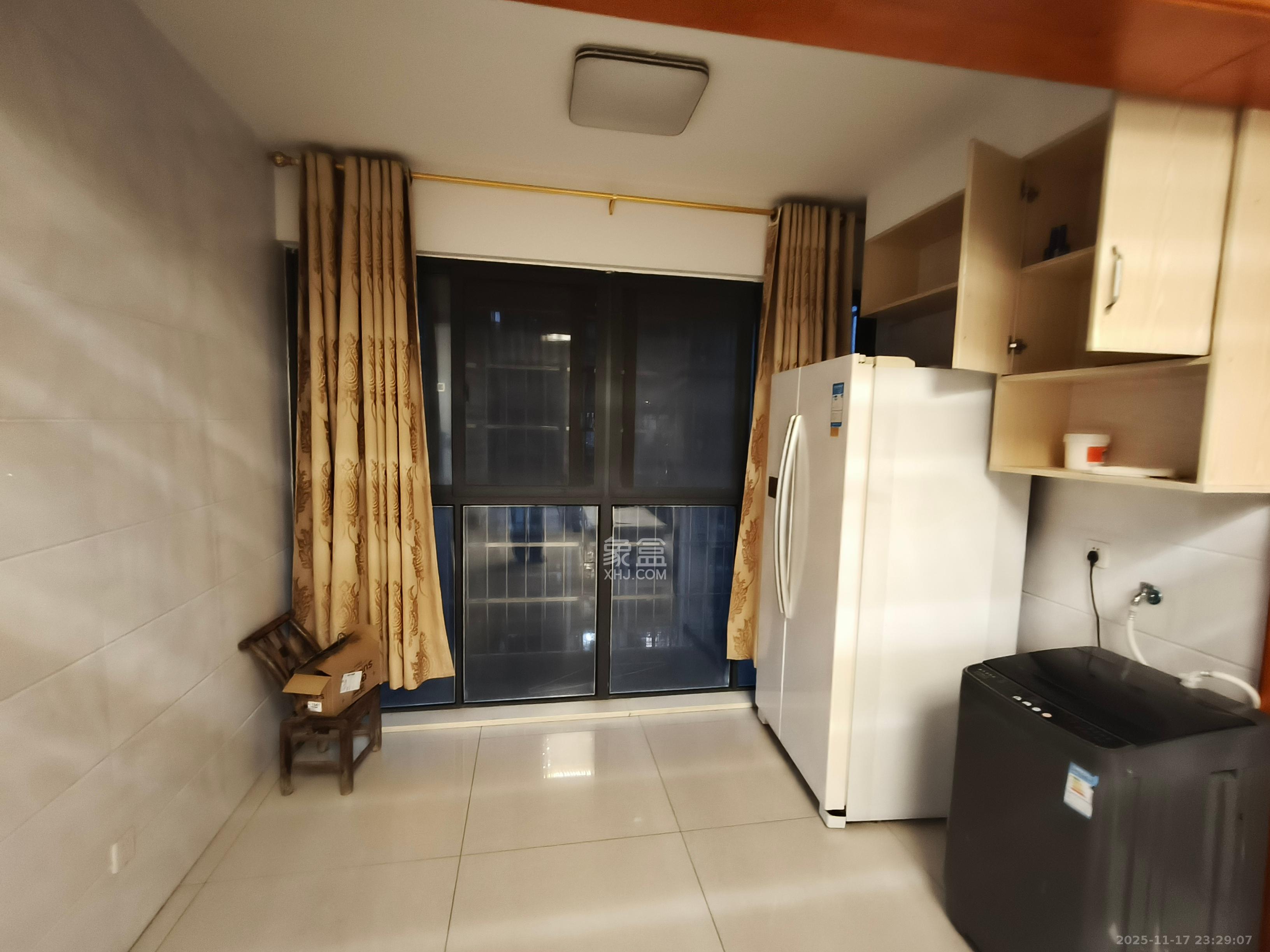 秀峰景园（领秀峰）  1室1厅1卫    1600.0元/月