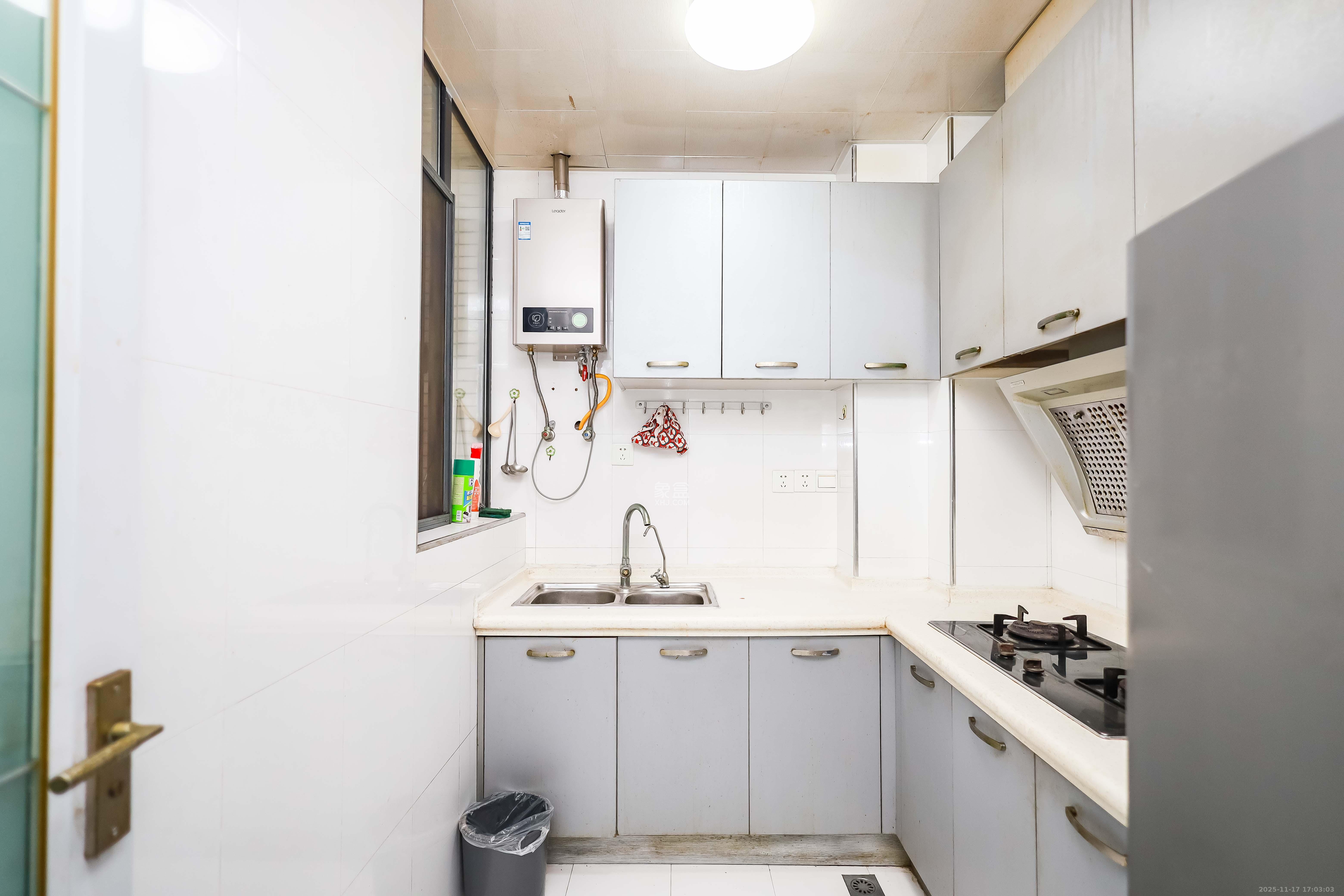 西城龙庭 2室2厅1卫 69.8万 西城龙庭 2室2厅1卫 69.8万厨房