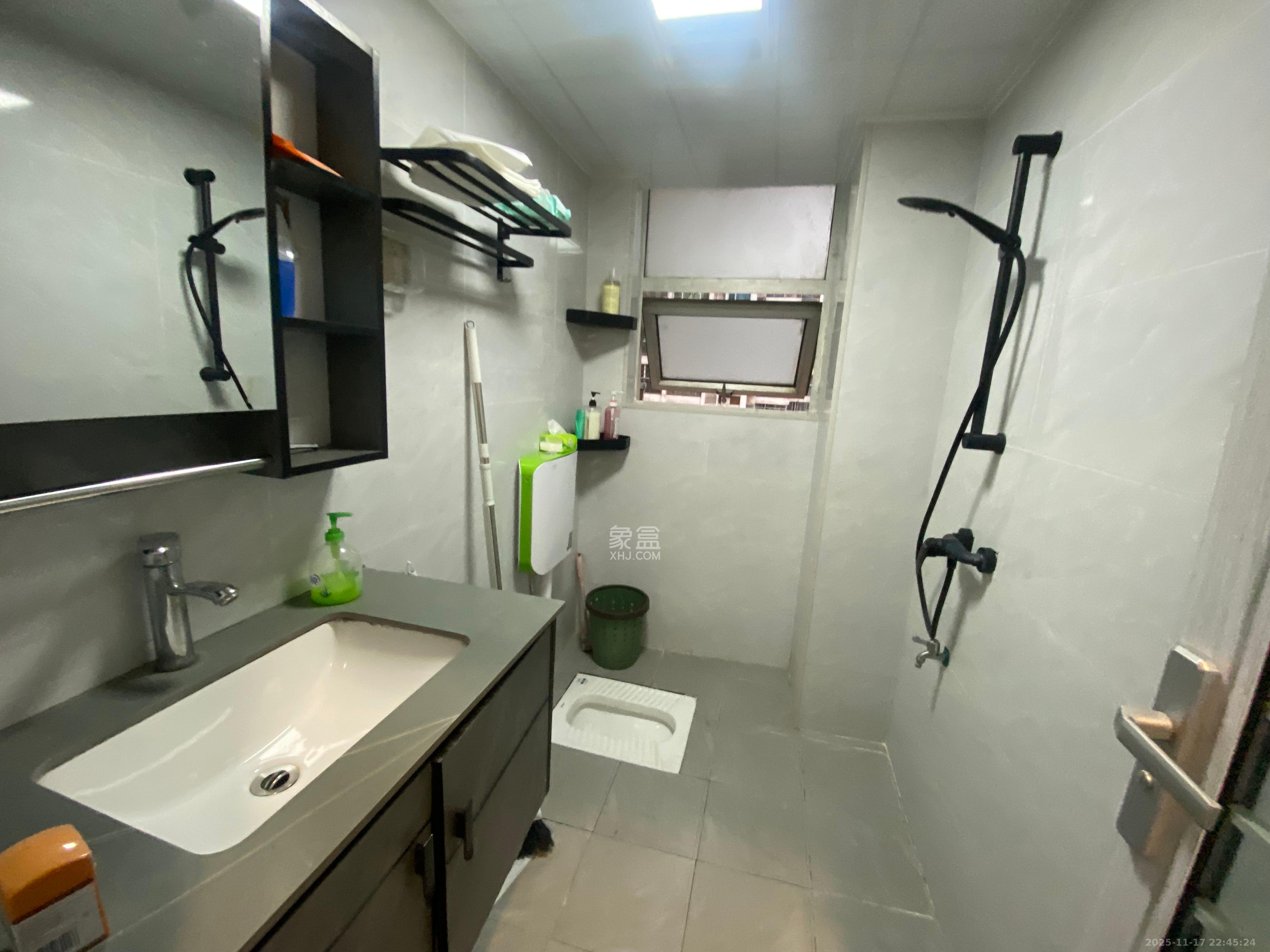 明昇壹城（明昇时代广场）三期  1室1厅1卫    1800.0元/月