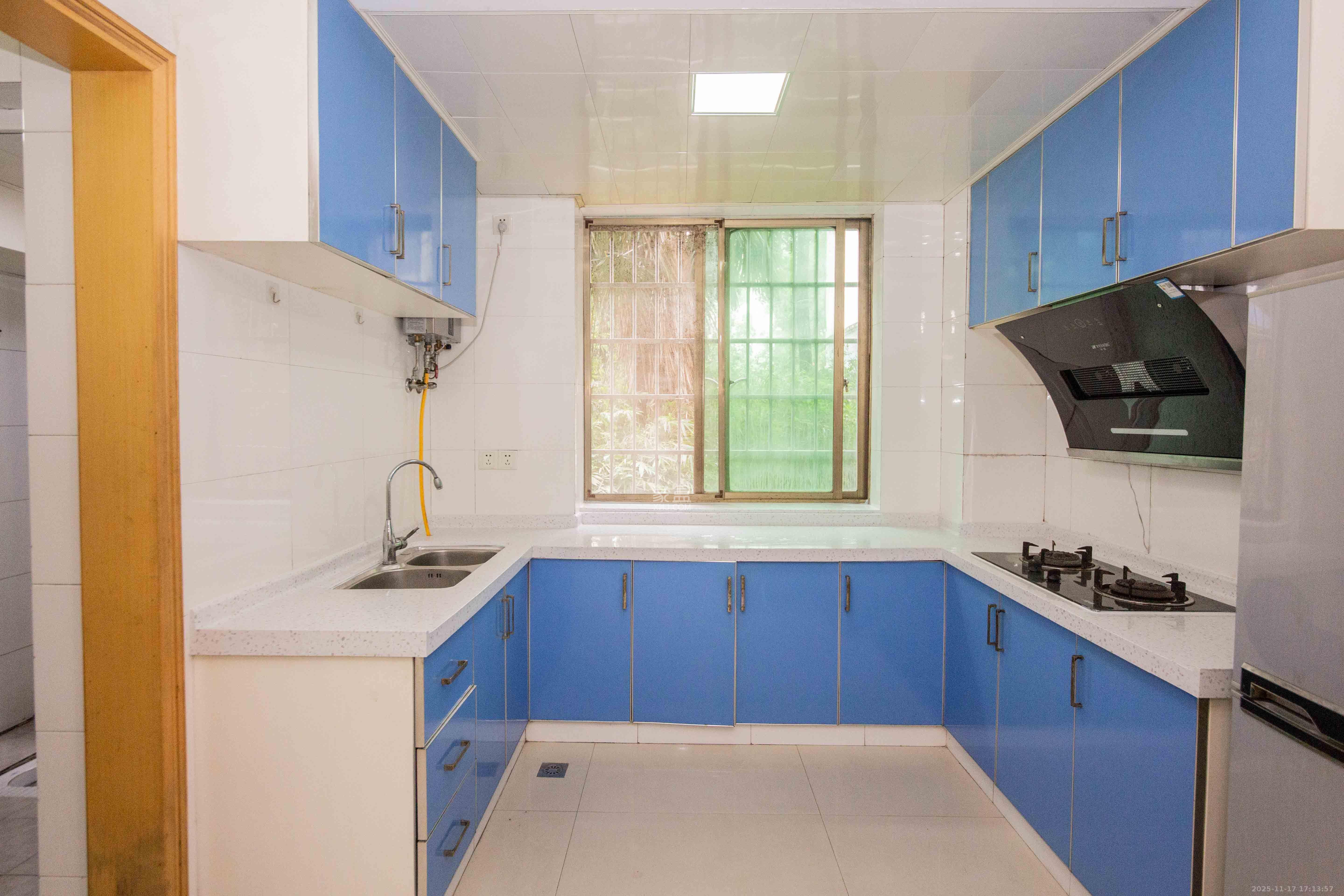 景香苑  3室2厅2卫    2000.0元/月室内图