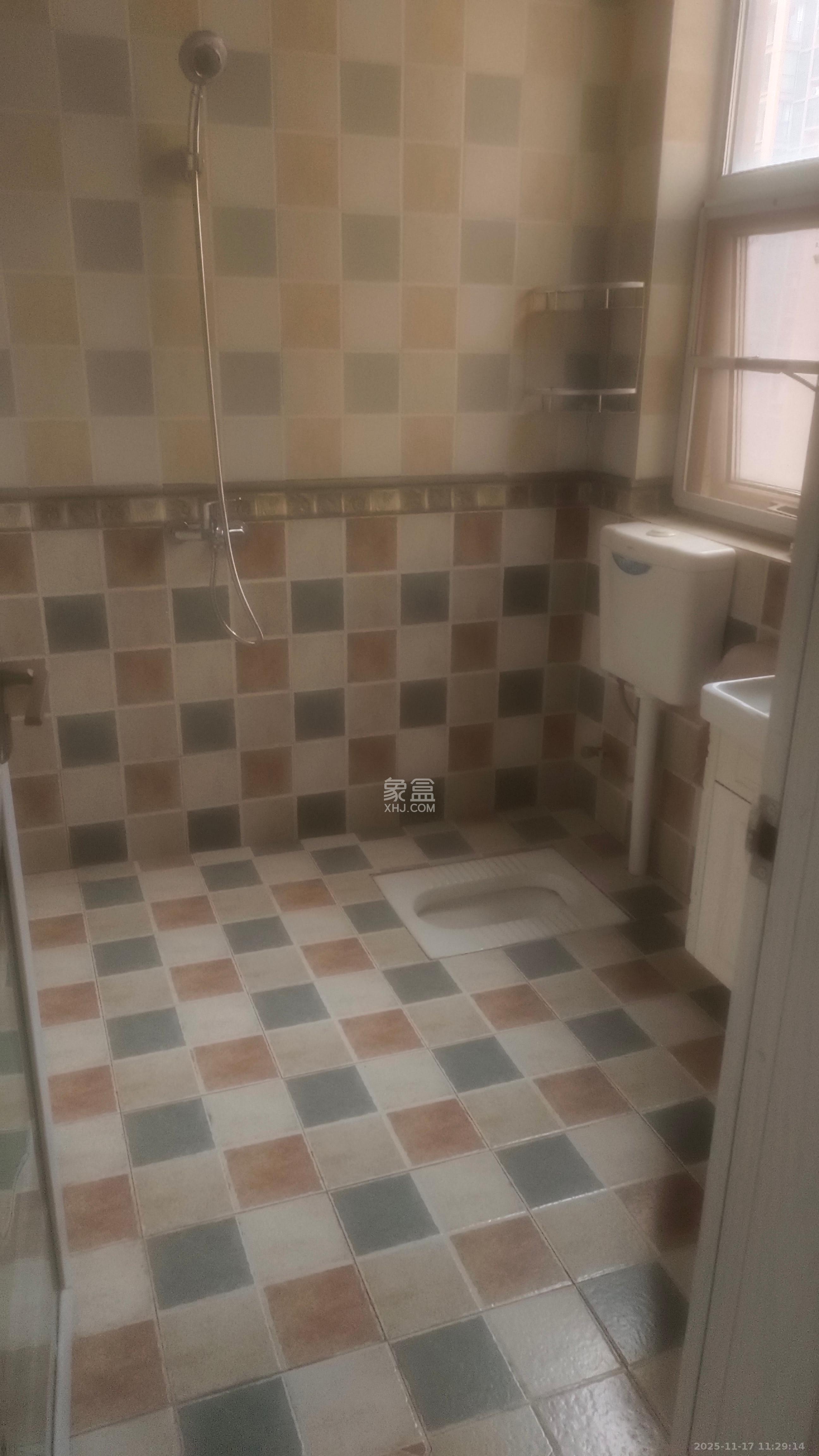 五矿万境水岸二期(五矿万境水岸和苑) 3室2厅1卫 2700.0元/月 五矿万境水岸二期(五矿万境水岸和苑) 3室2厅1卫 2700.0元/月室内图