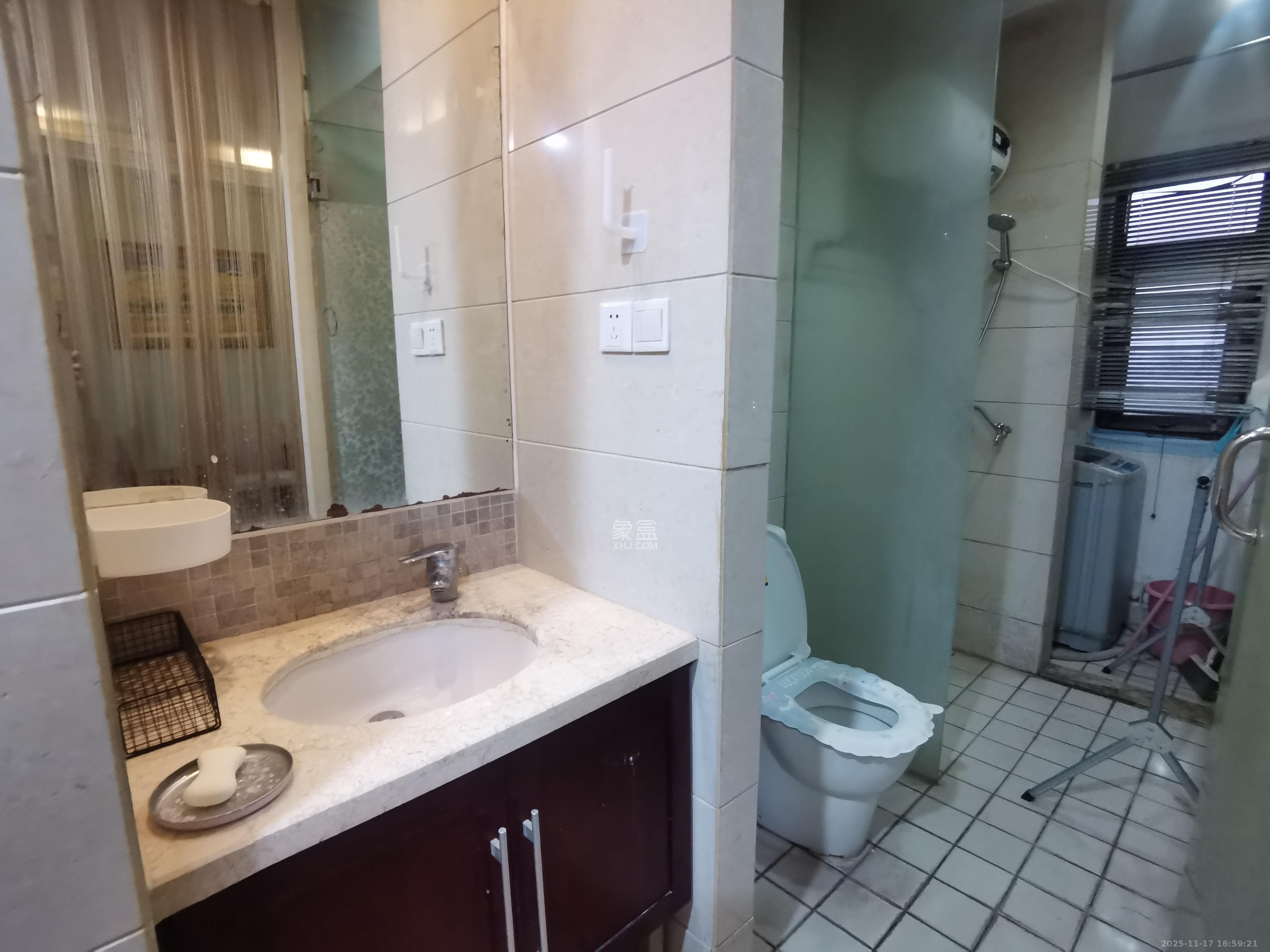 铂宫  1室1厅1卫    1600.0元/月室内图