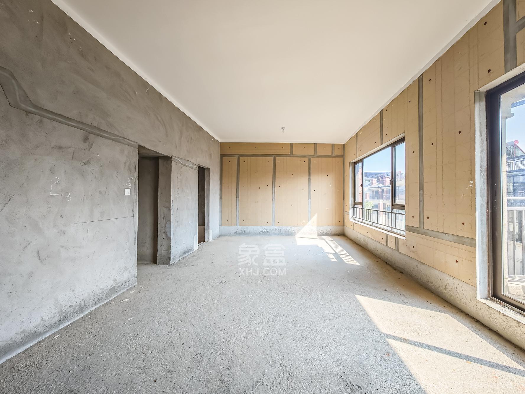 恒基旭辉湖山赋  5室3厅3卫    480.0万卧室