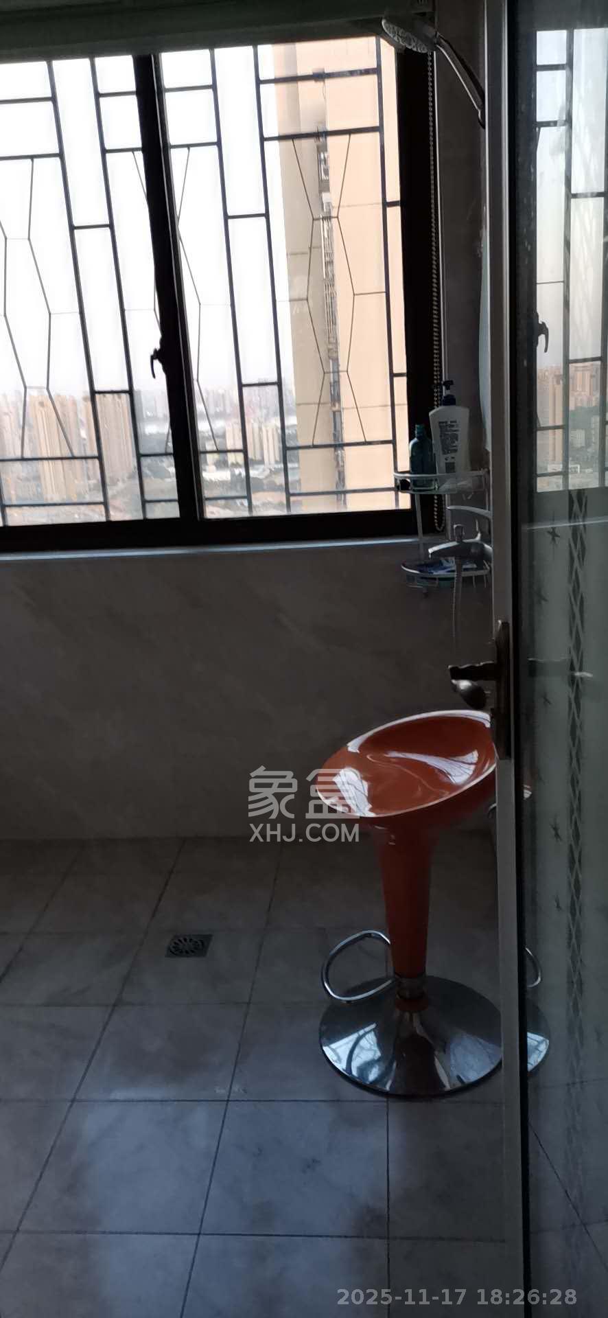 钰龙天下二期（钰龙佳园）  3室2厅2卫    2800.0元/月室内图