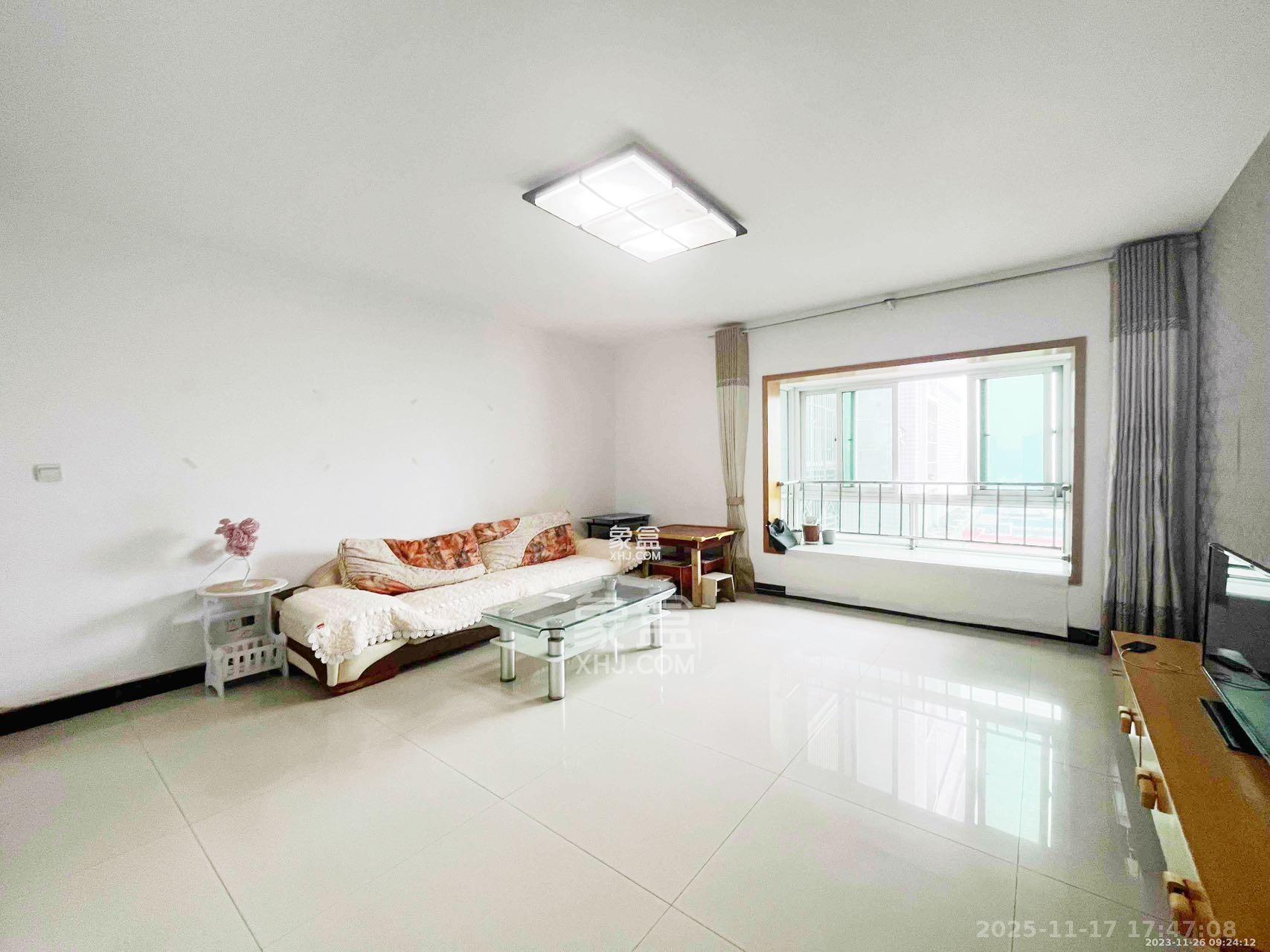 格林星城  3室2厅2卫    2000.0元/月