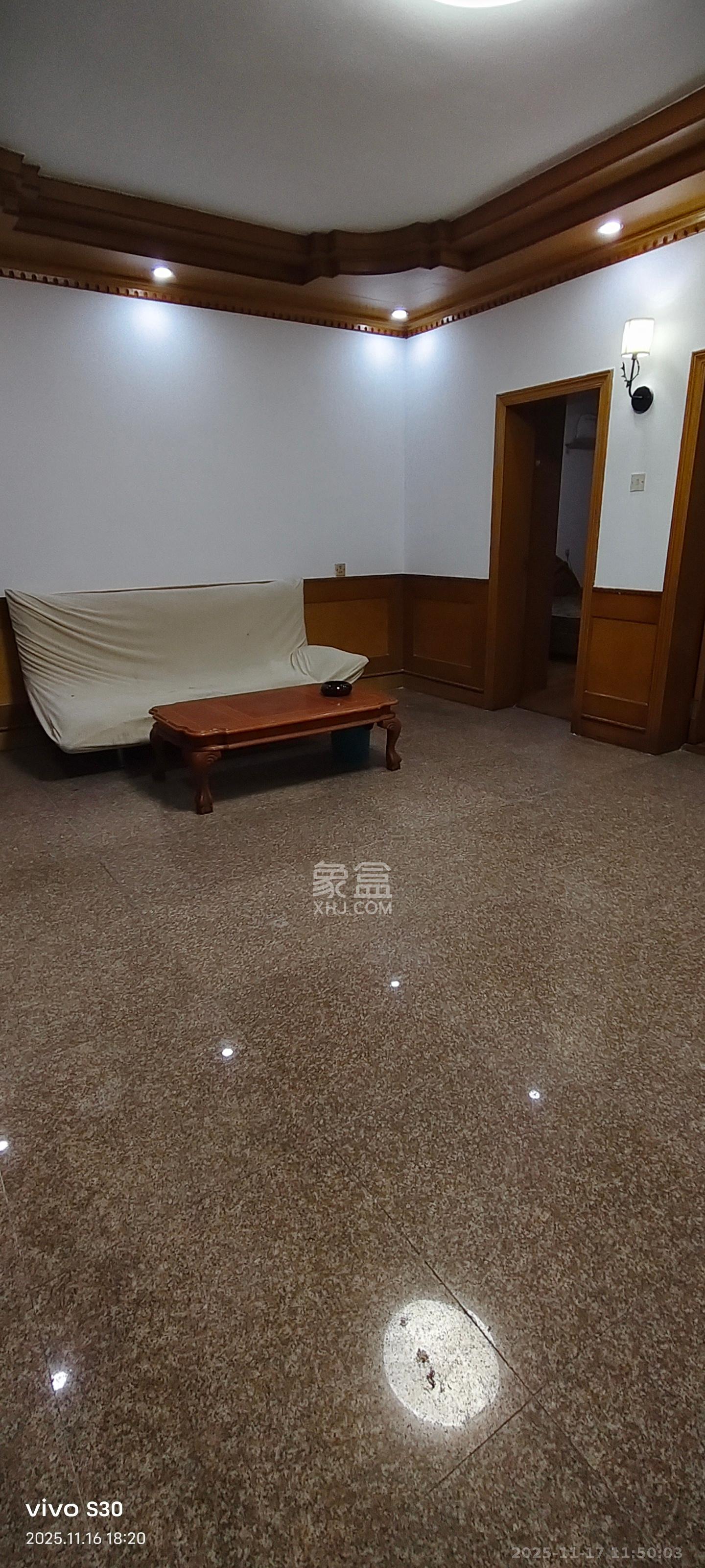 长沙县法院单位宿舍  3室2厅1卫    1500.0元/月室内图