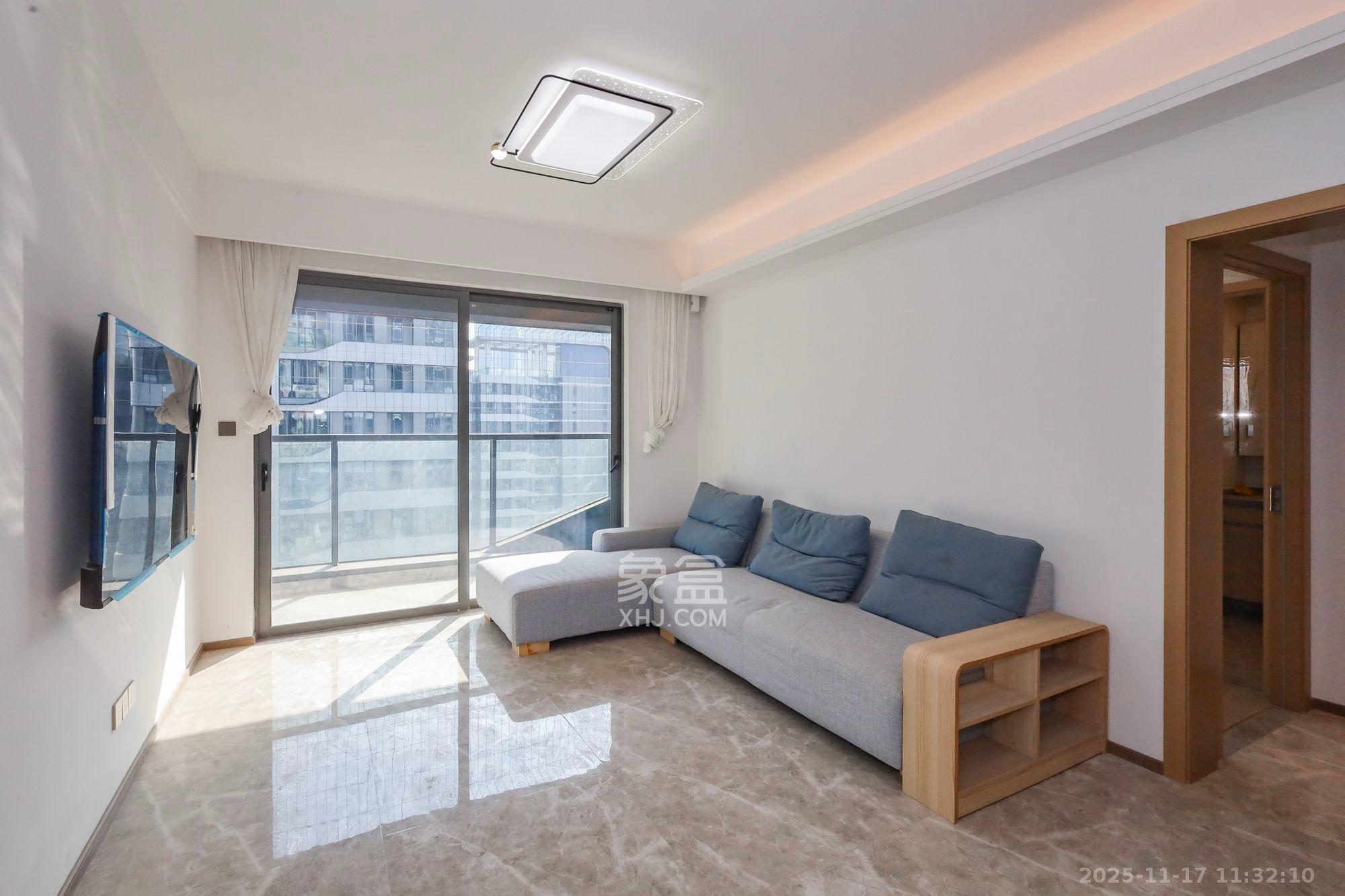 复地滨江金融中心  3室2厅2卫    4500.0元/月室内图