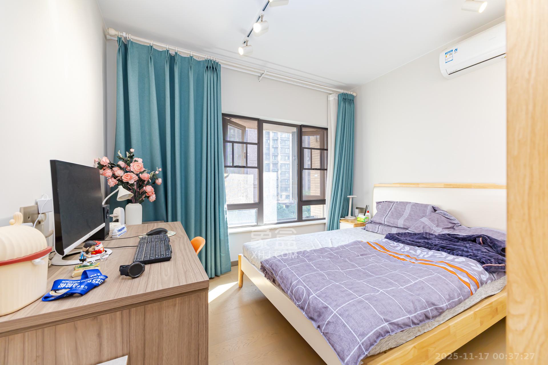 时代倾城四期  2室2厅1卫    66.0万卧室