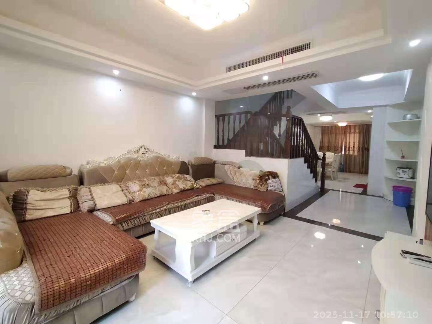 山水英伦 5室2厅4卫 6000.0元/月 山水英伦 5室2厅4卫 6000.0元/月室内图