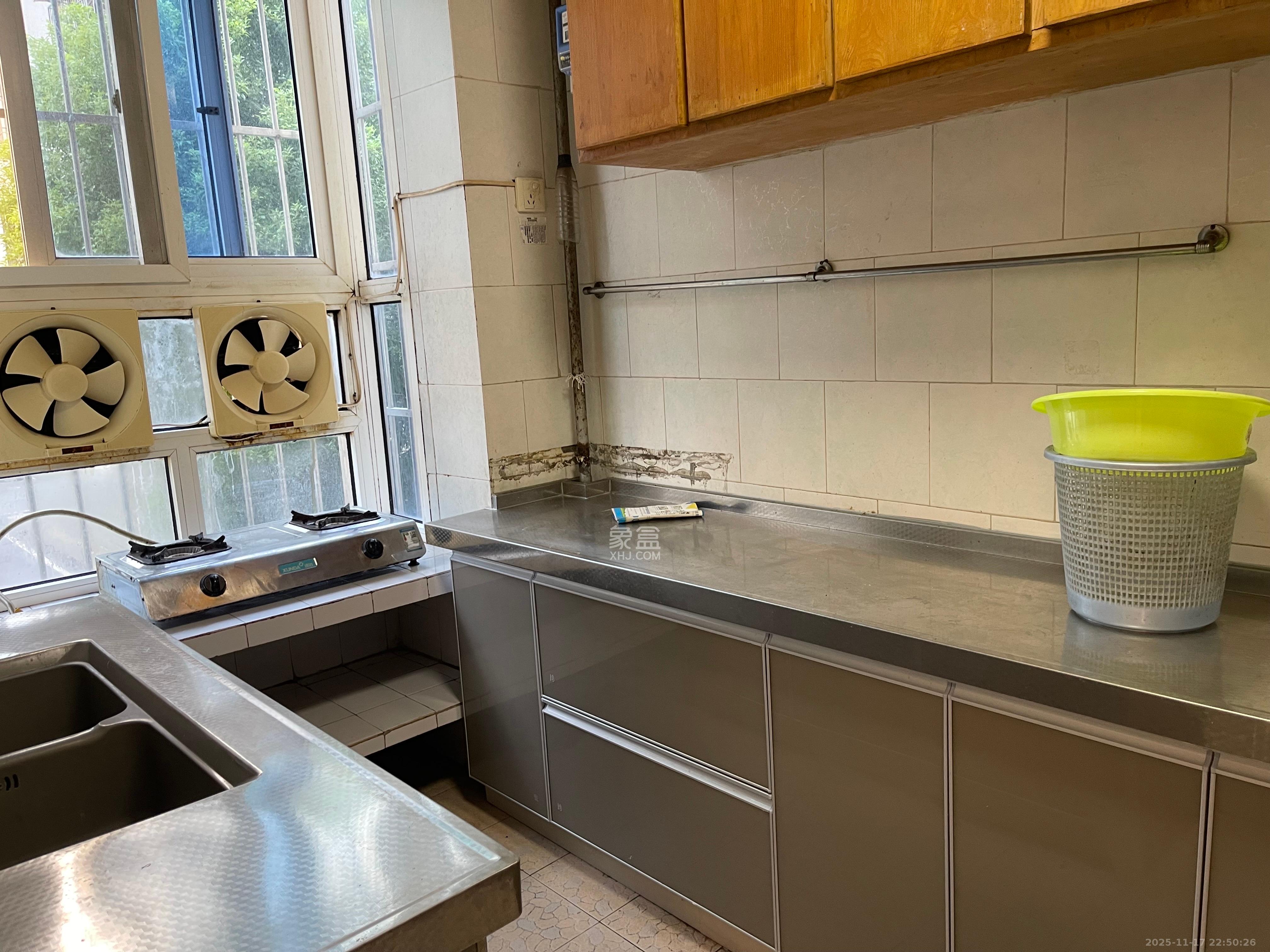 平和堂生活小区 3室1厅1卫 2300.0元/月 平和堂生活小区 3室1厅1卫 2300.0元/月室内图