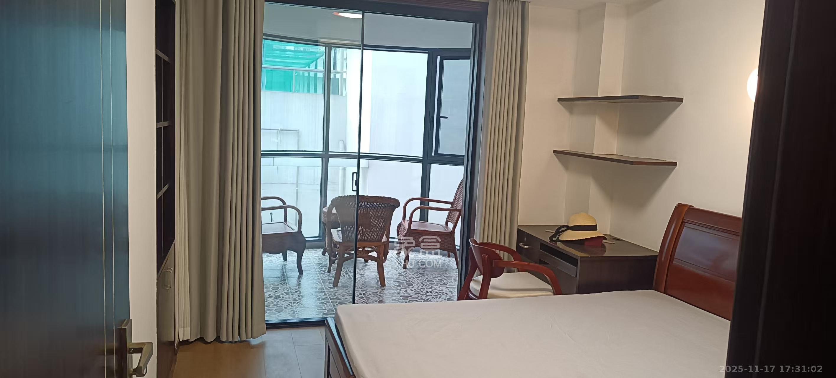 湘许嘉园 3室2厅2卫 3900.0元/月 湘许嘉园 3室2厅2卫 3900.0元/月室内图